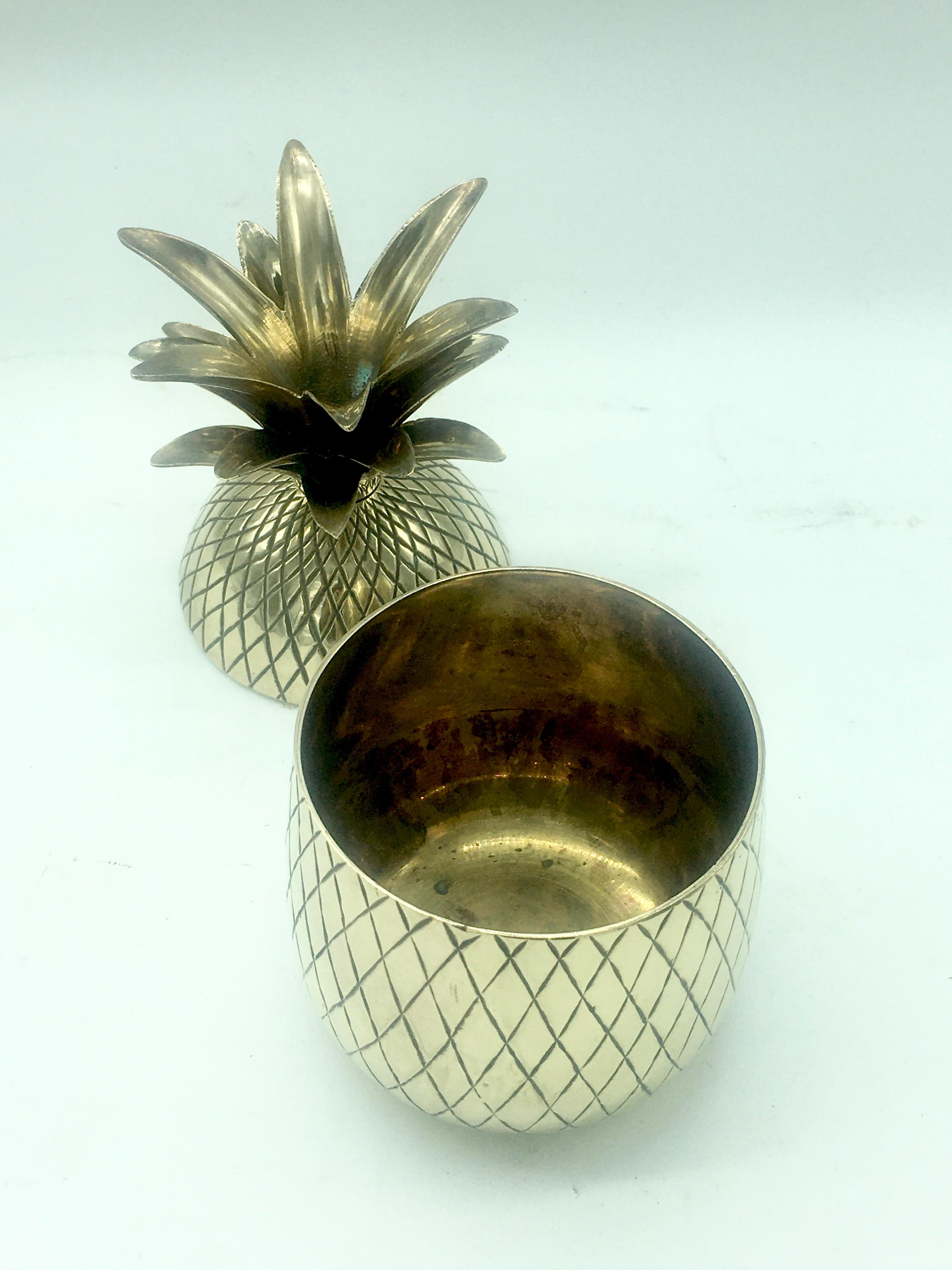Antique Chiseled Brass and Gilt Pineapple Box Caddy, 1970 In Good Condition In Naples, IT