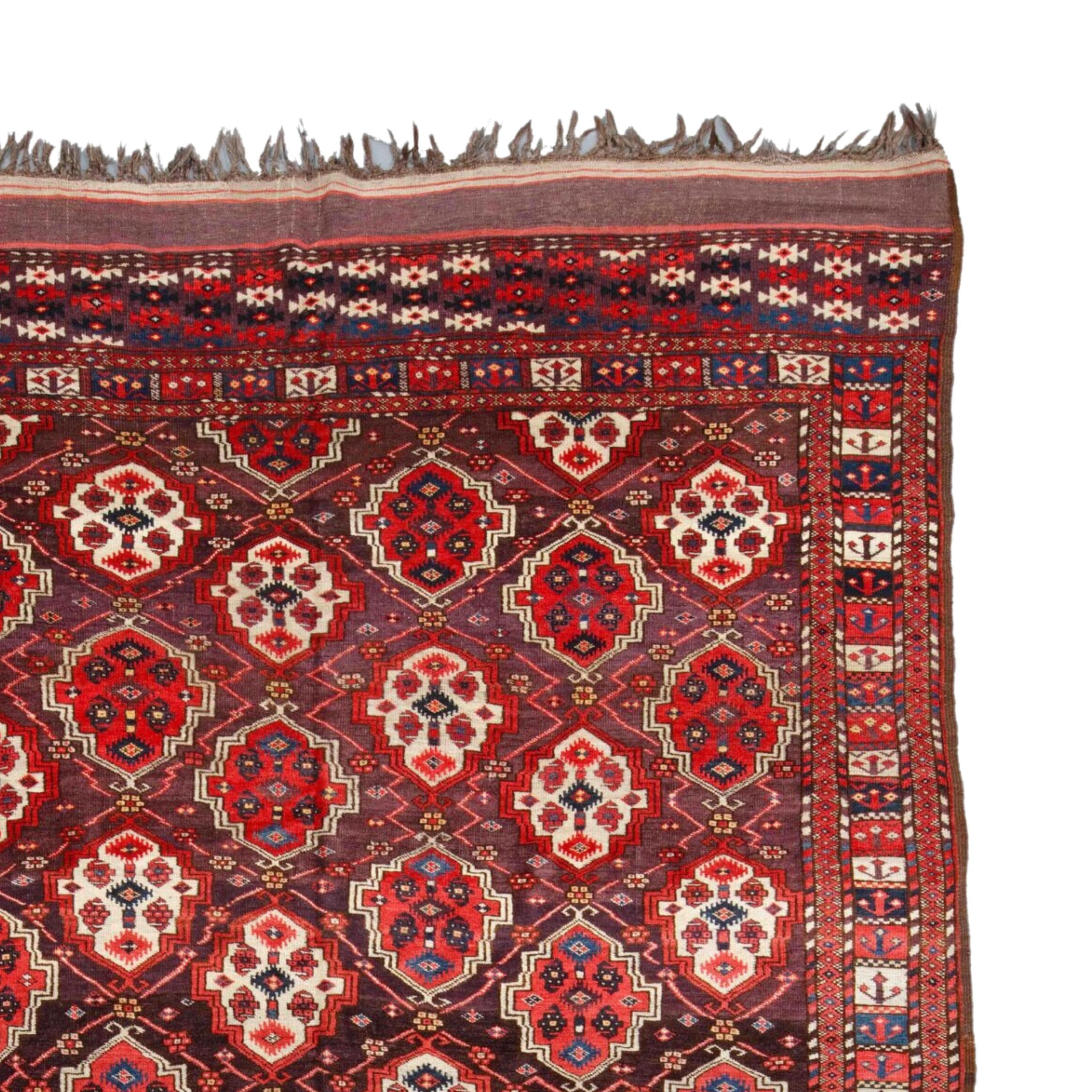 Wool Antique Chodor Main Rug - Middle of 19th Century Central Asia Turkmen Chodor Rug For Sale