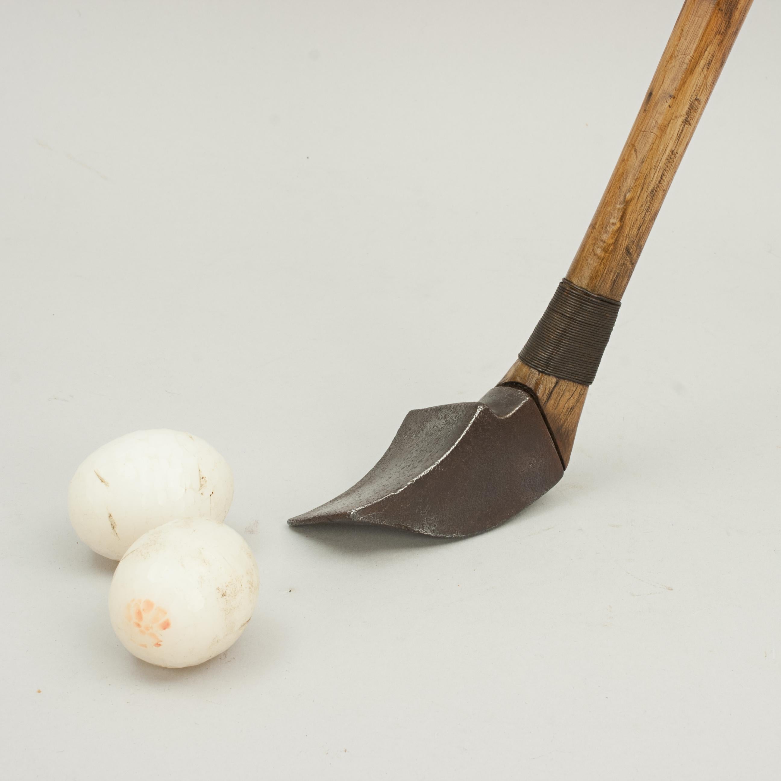 Antique Chole Club & Ball. Golf Related. en vente 4