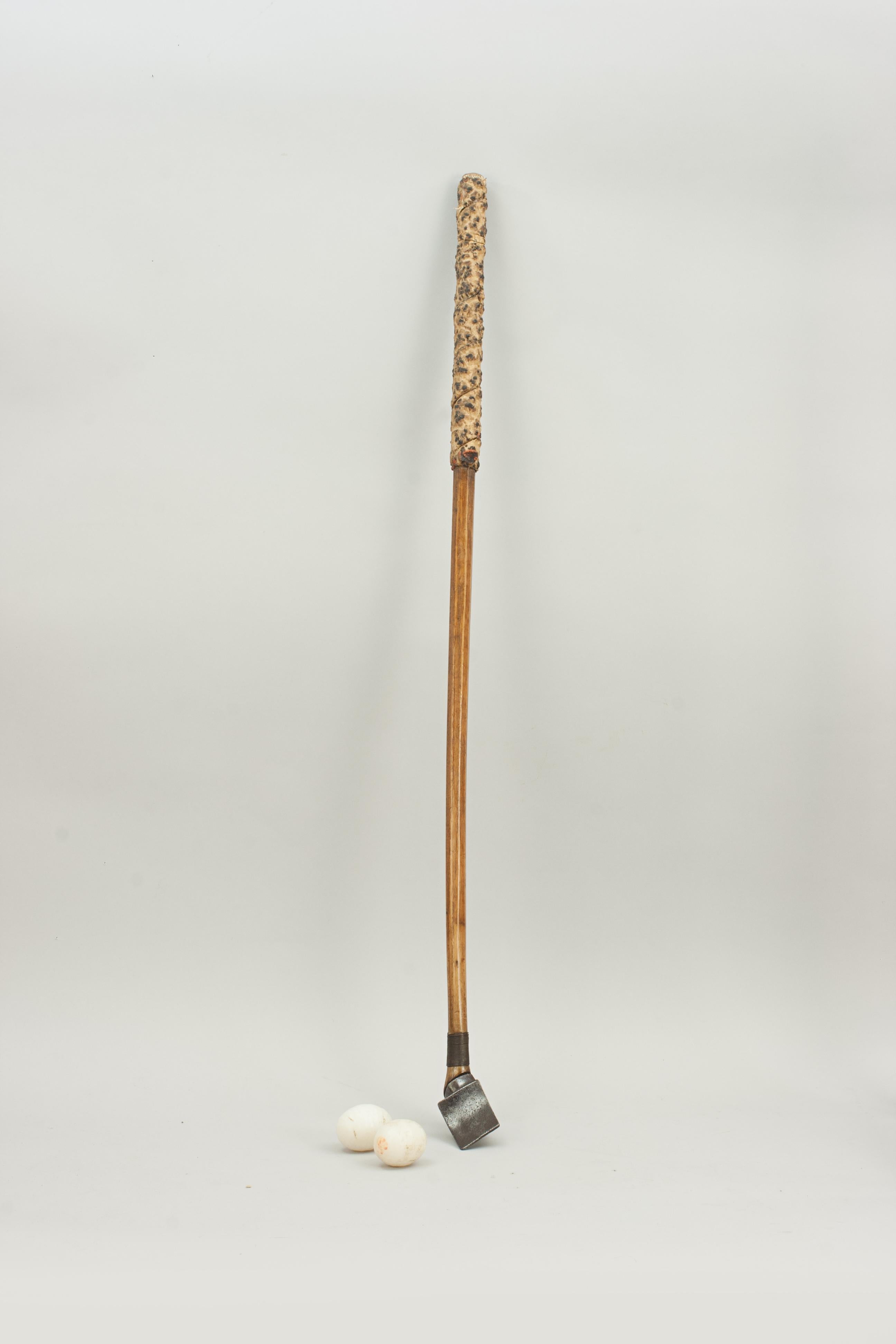 Belge Antique Chole Club & Ball. Golf Related. en vente