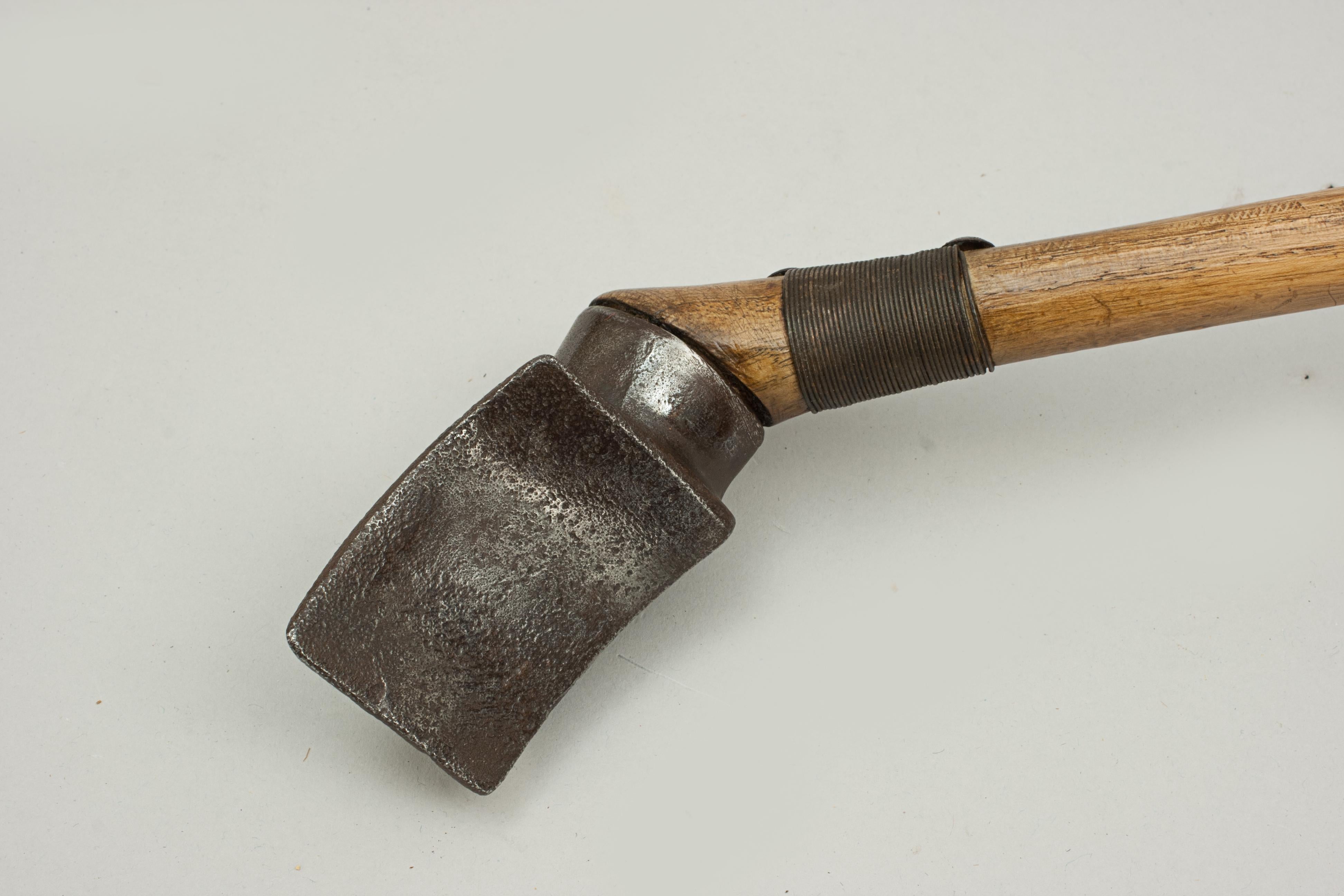 XIXe siècle Antique Chole Club & Ball. Golf Related. en vente