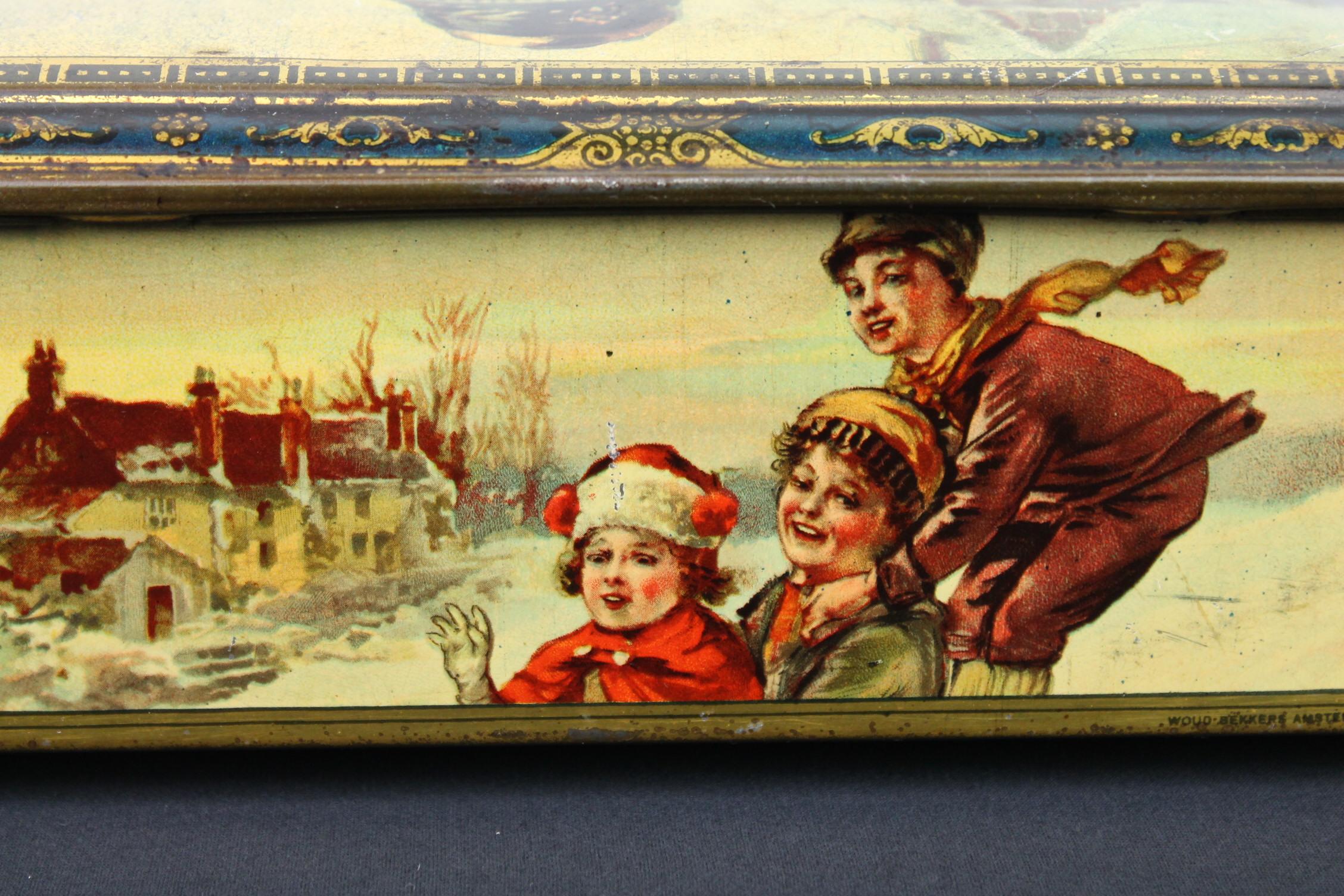 Antique Christmas Tin with Santa Claus   For Sale 3