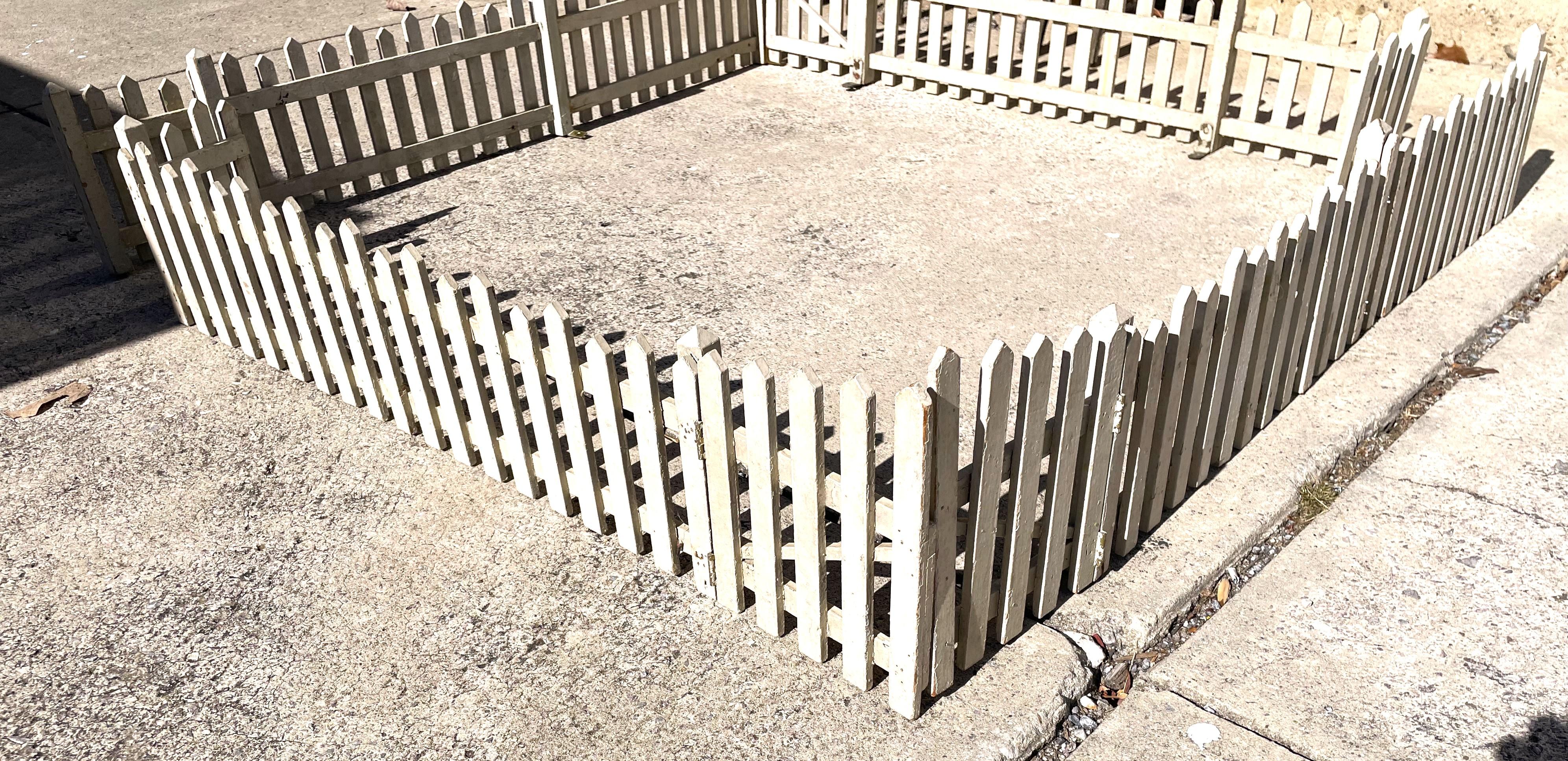 20th Century Antique Christmas Tree Village Train Surround Painted Wooden Fence Gate For Sale