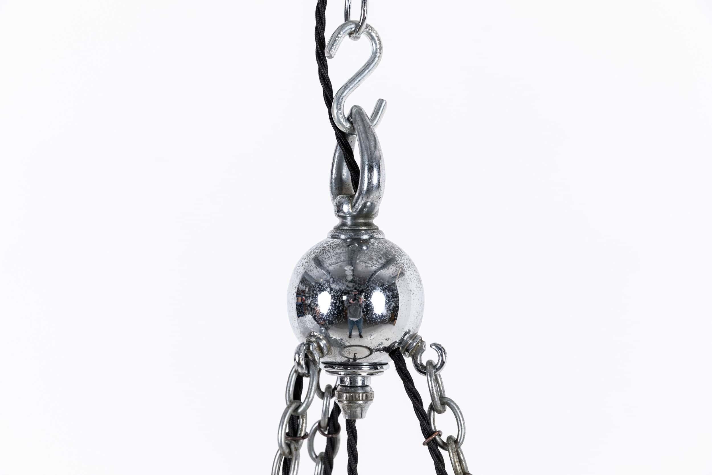 Lampe à suspension ancienne chromée GEC en verre de pierre de lune, C.1930 Bon état - En vente à London, GB
