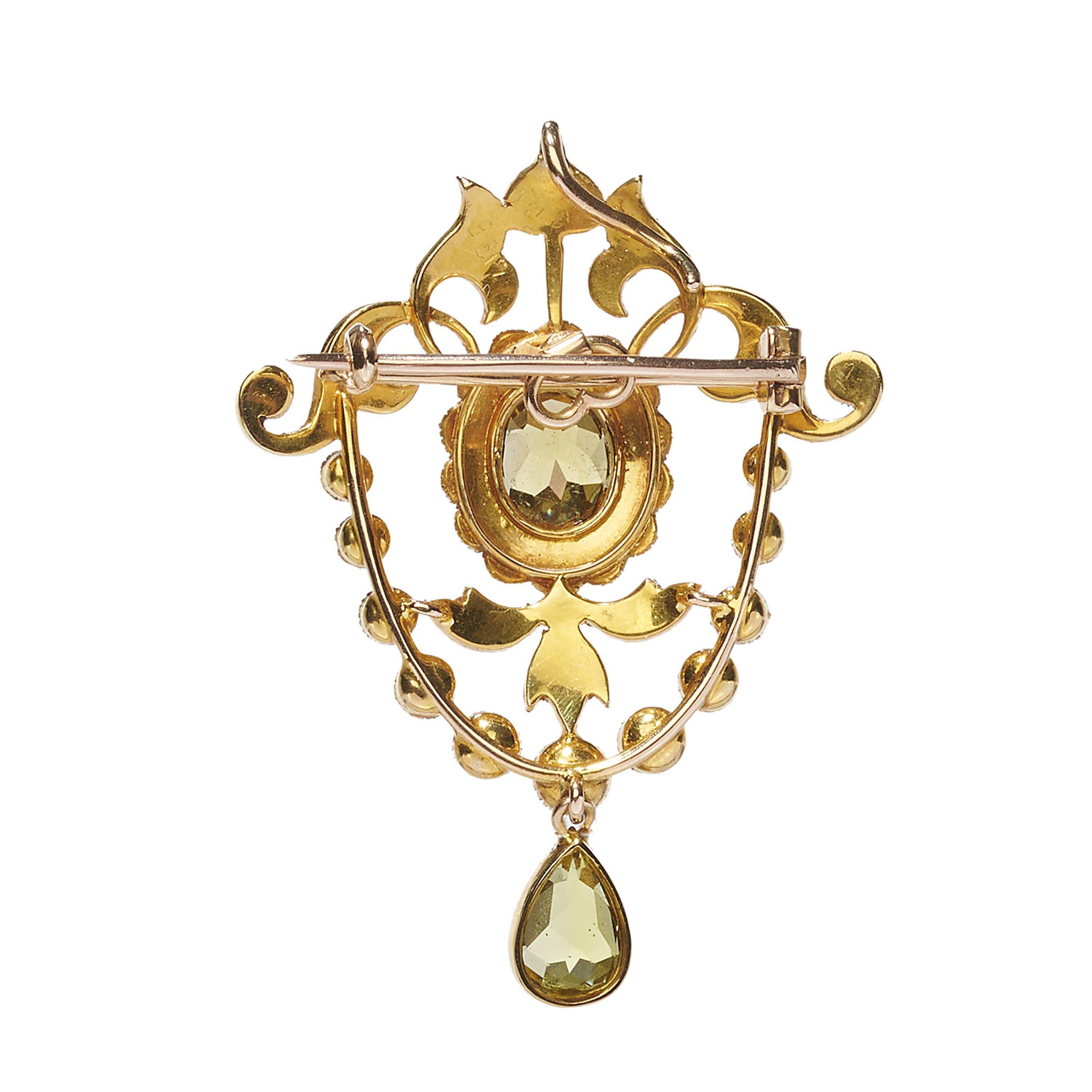 Antique Chrysoberyl Natural Pearl And Gold Brooch-Cum-Pendant, Circa 1910 In Good Condition For Sale In London, GB