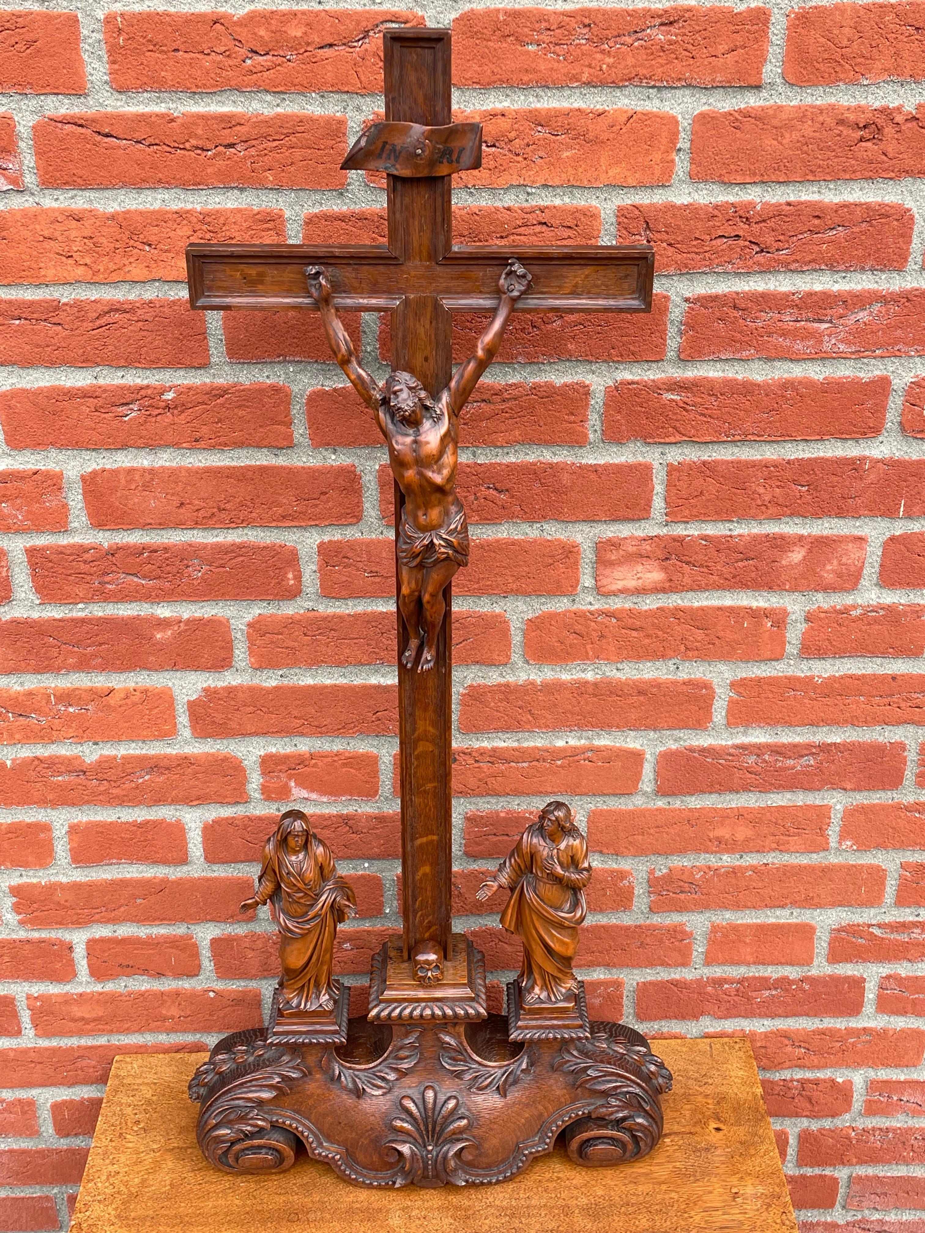 Antique Church Crucifix with Jesus, Mary & John Sculptures of Boxwood from 1700s For Sale 12