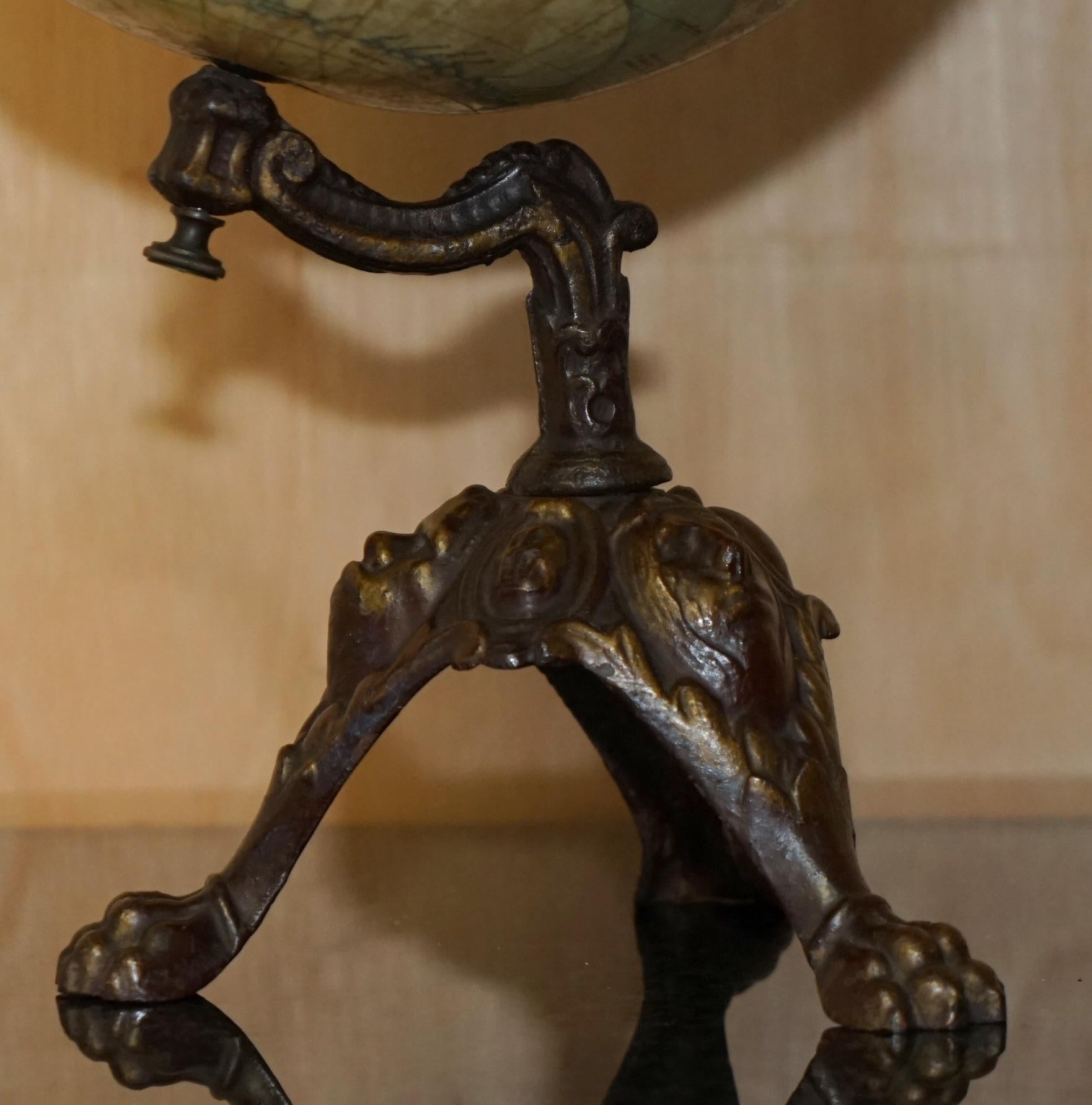 Victorien ANTiQUE CIR 1880 J LEBEGUE & Cie PARIS TERRESTRIAL LITHOGRAPHIQUE GLOBE CAST IRON en vente