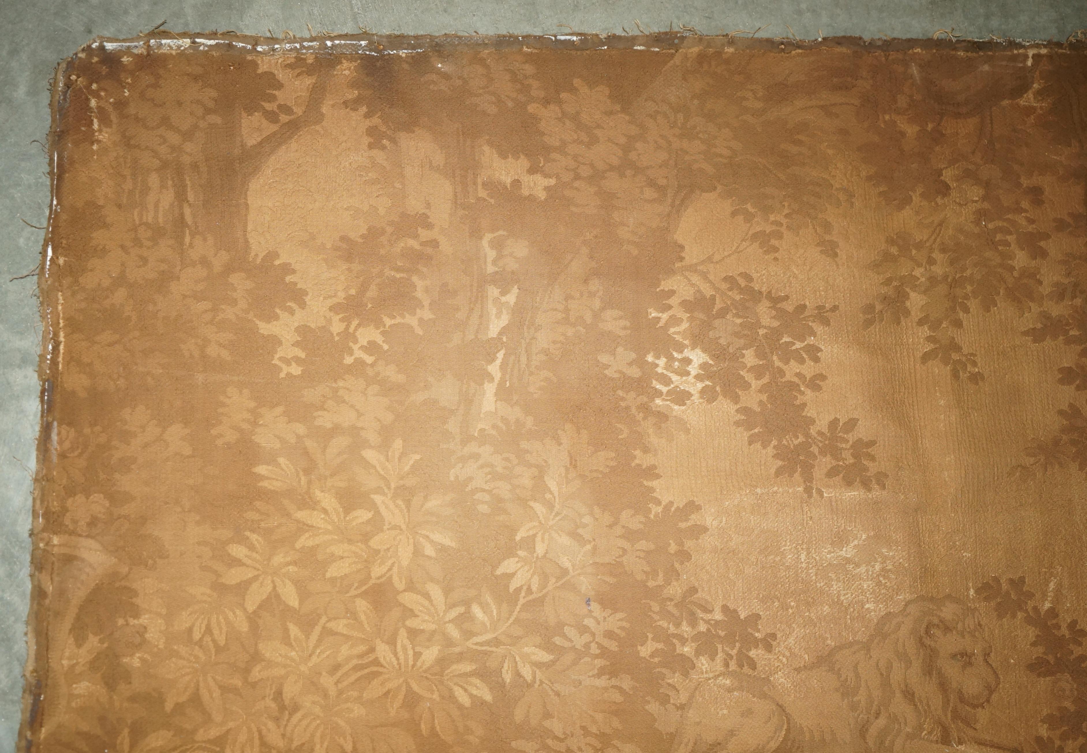 ANTIQUE CIR 1880 TAPESTRY DEPICTING WATTEAU-ESQUE FiGURES AFTER ANTOINE WATTEAU For Sale 6