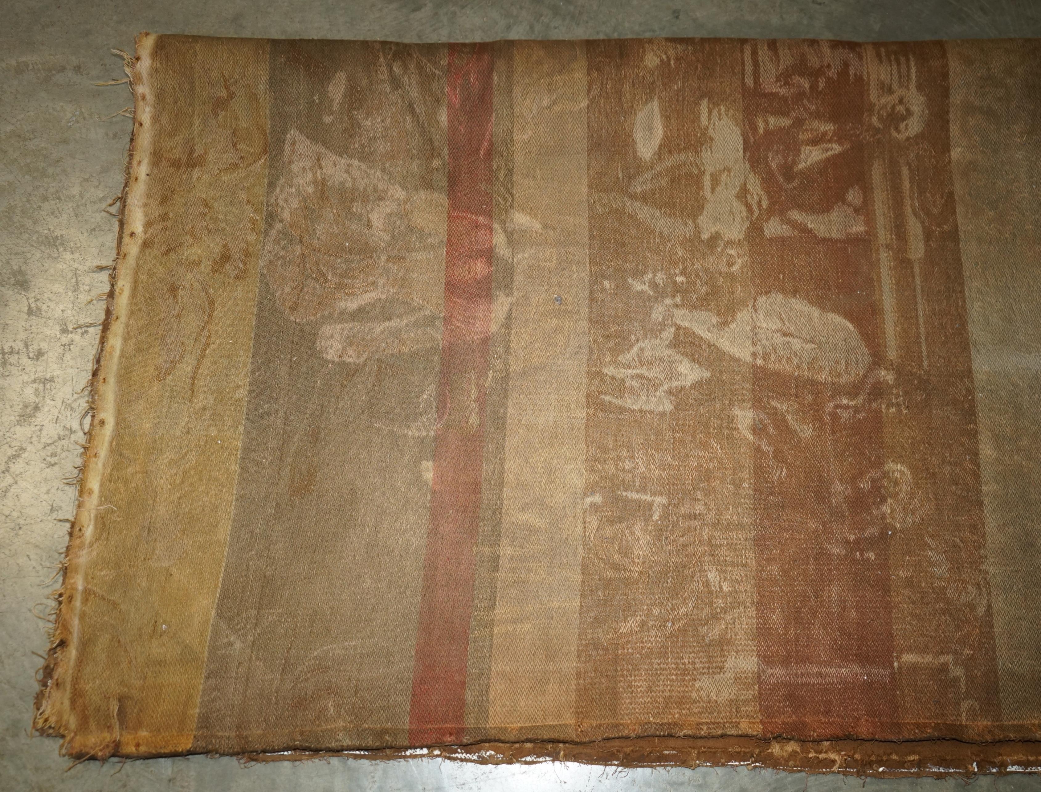ANTIQUE CIR 1880 TAPESTRY DEPICTING WATTEAU-ESQUE FiGURES AFTER ANTOINE WATTEAU For Sale 11