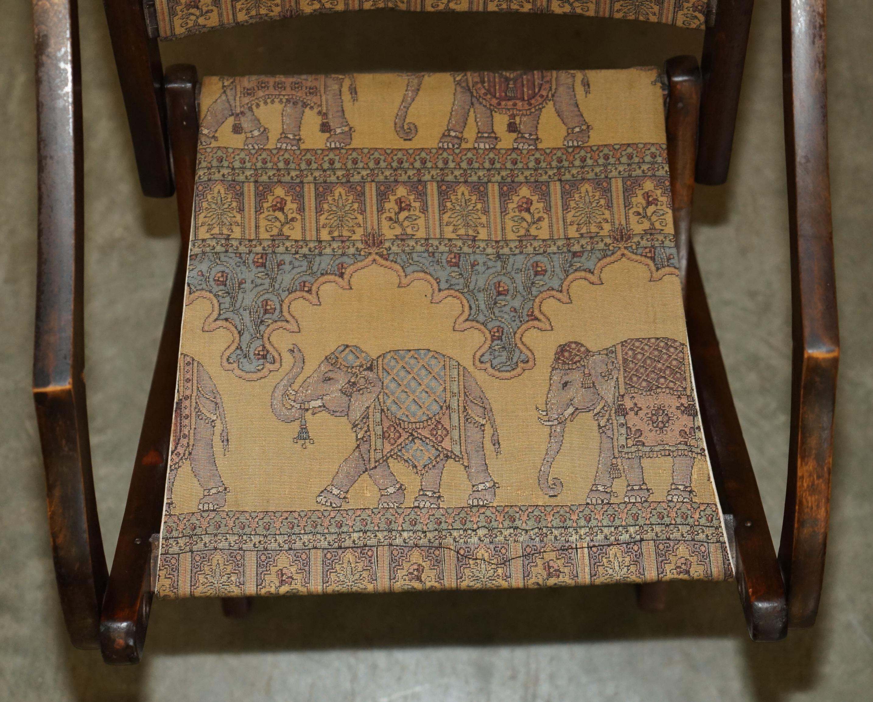ANTIQUE CIR 1890 ANGLO INDIAN ELEPHANT COLONIAL FOLDING MILITARY CAMPAIGN CHAiR In Good Condition For Sale In West Sussex, Pulborough