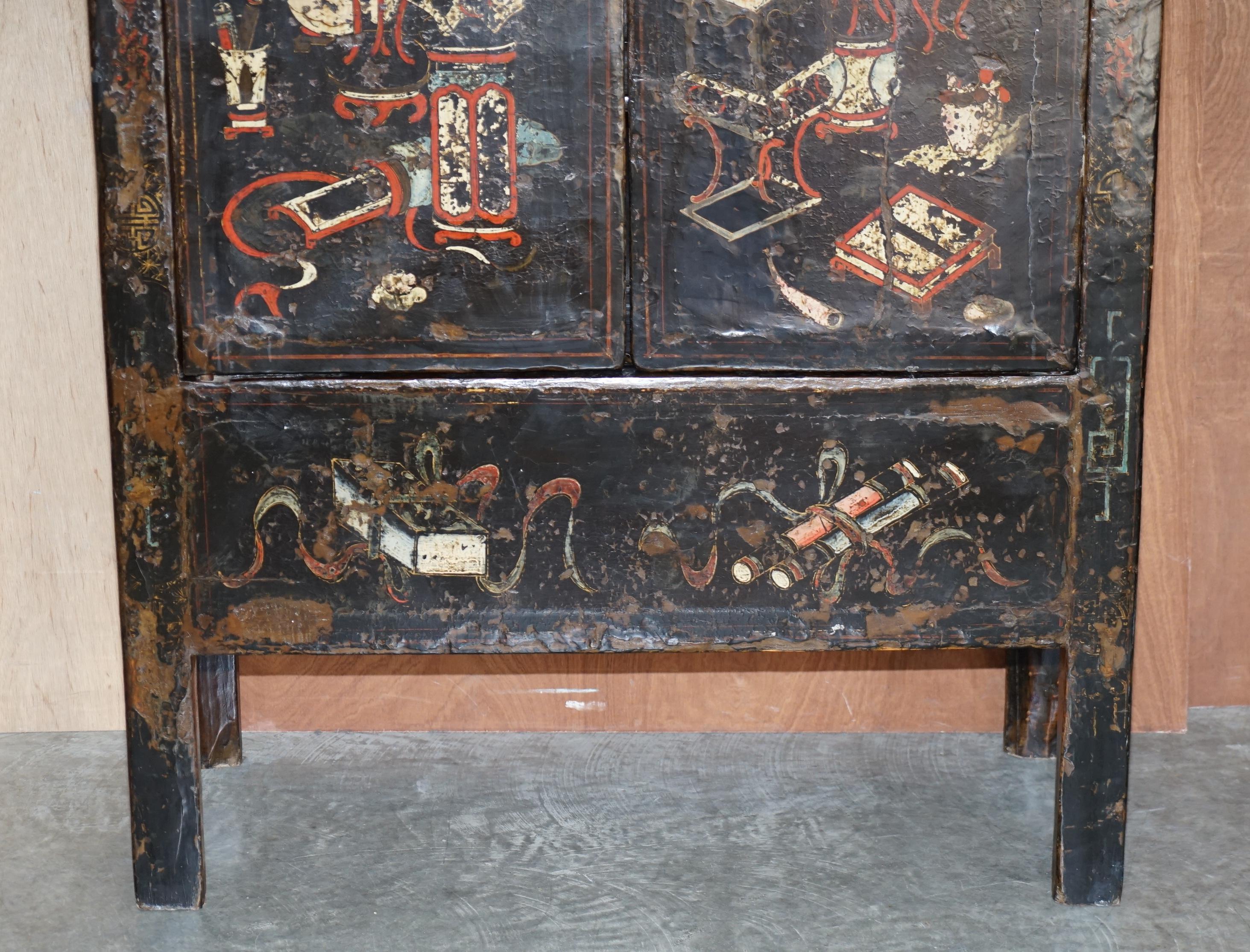 George III Antique circa 1800 Chinese Hand Painted Wedding Cabinet Housekeepers Cupboard For Sale