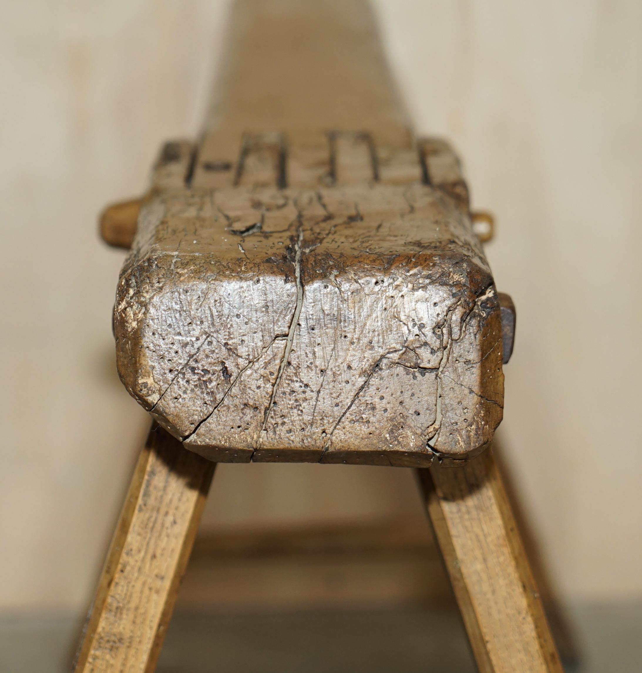 ANTIGUO CIRCA 1800 MÁQUINA DE CORTE DE CÁÑAMO DE ARTE FOLK PRiMITIVO MUY DECORATIVO en venta 4