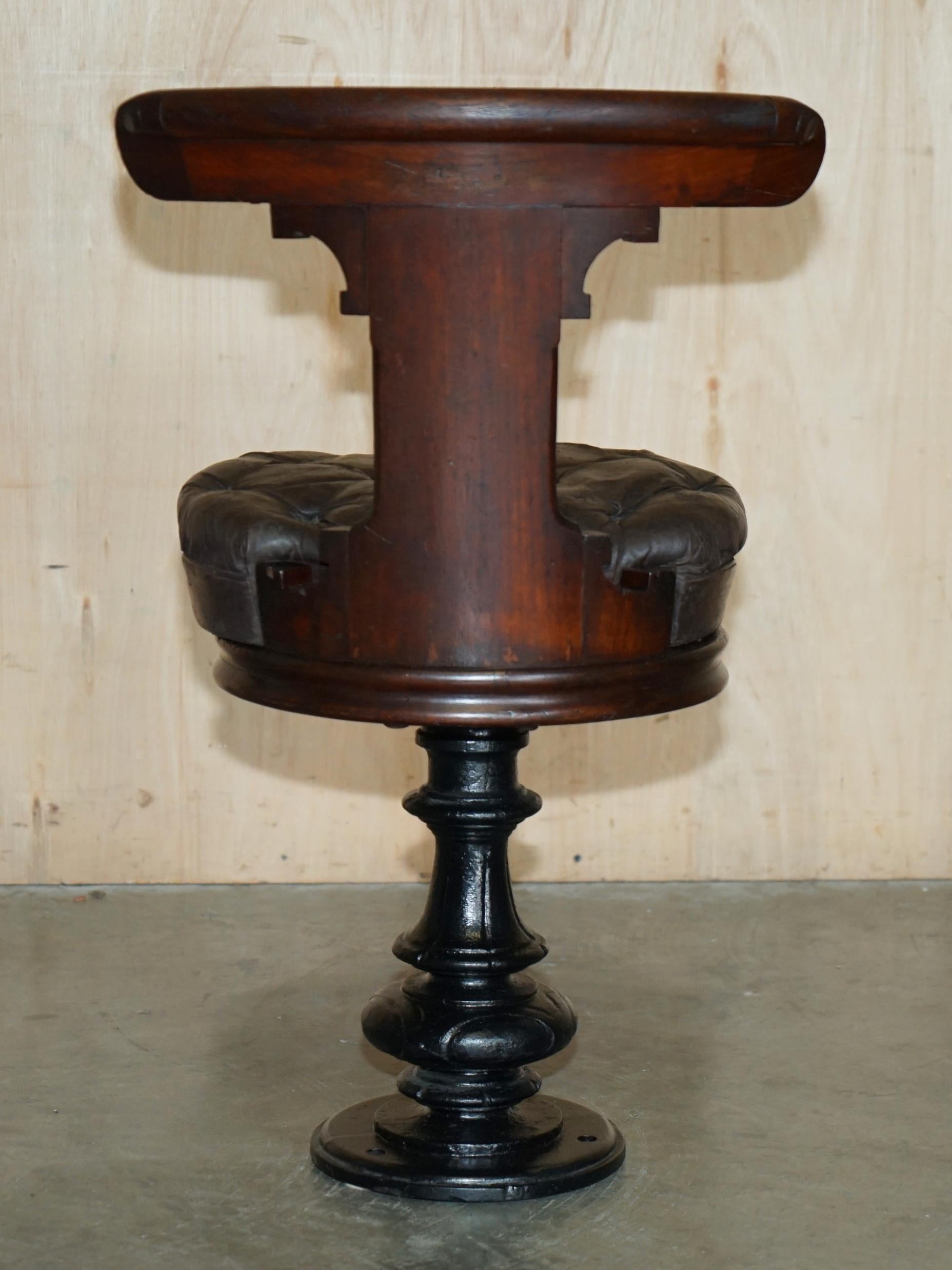 ANTIQUE CIRCA 1800 SHIPS CAPTAiNS CHAIR WITH ROYAL CROWN AND ANCHOR CARVED For Sale 6