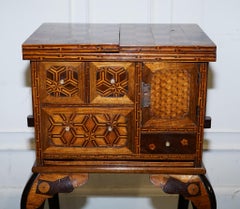 ANTIQUE CIRCA 1800S JAPANESE MARQUETRY GAMES TABLE CABiNET ON STAND