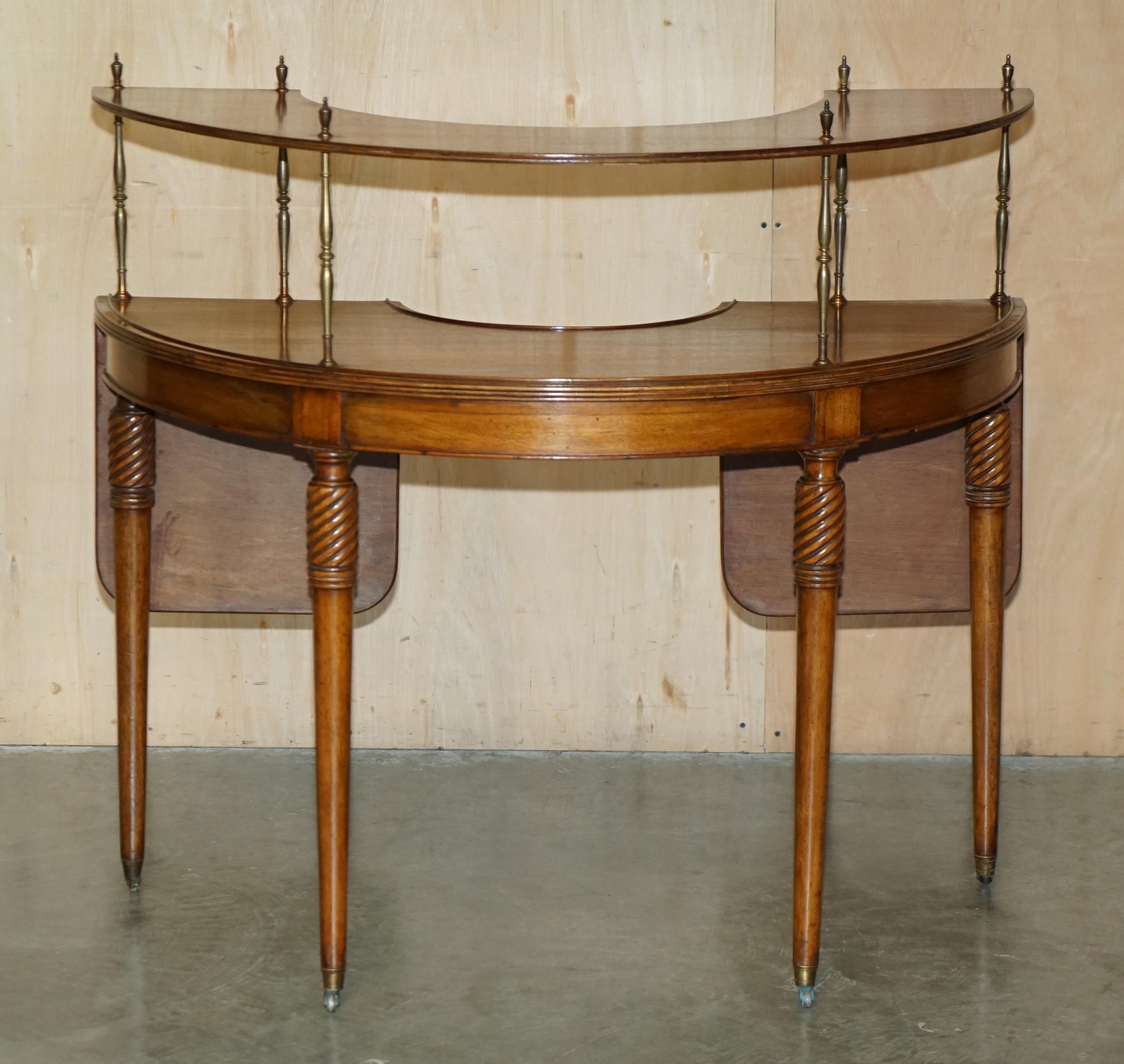 ANTIQUE CIRCA 1840 EARLY VICTORIAN EXTENDING HUNT TABLE WiTH BRASS GALLERY SHELF For Sale 4