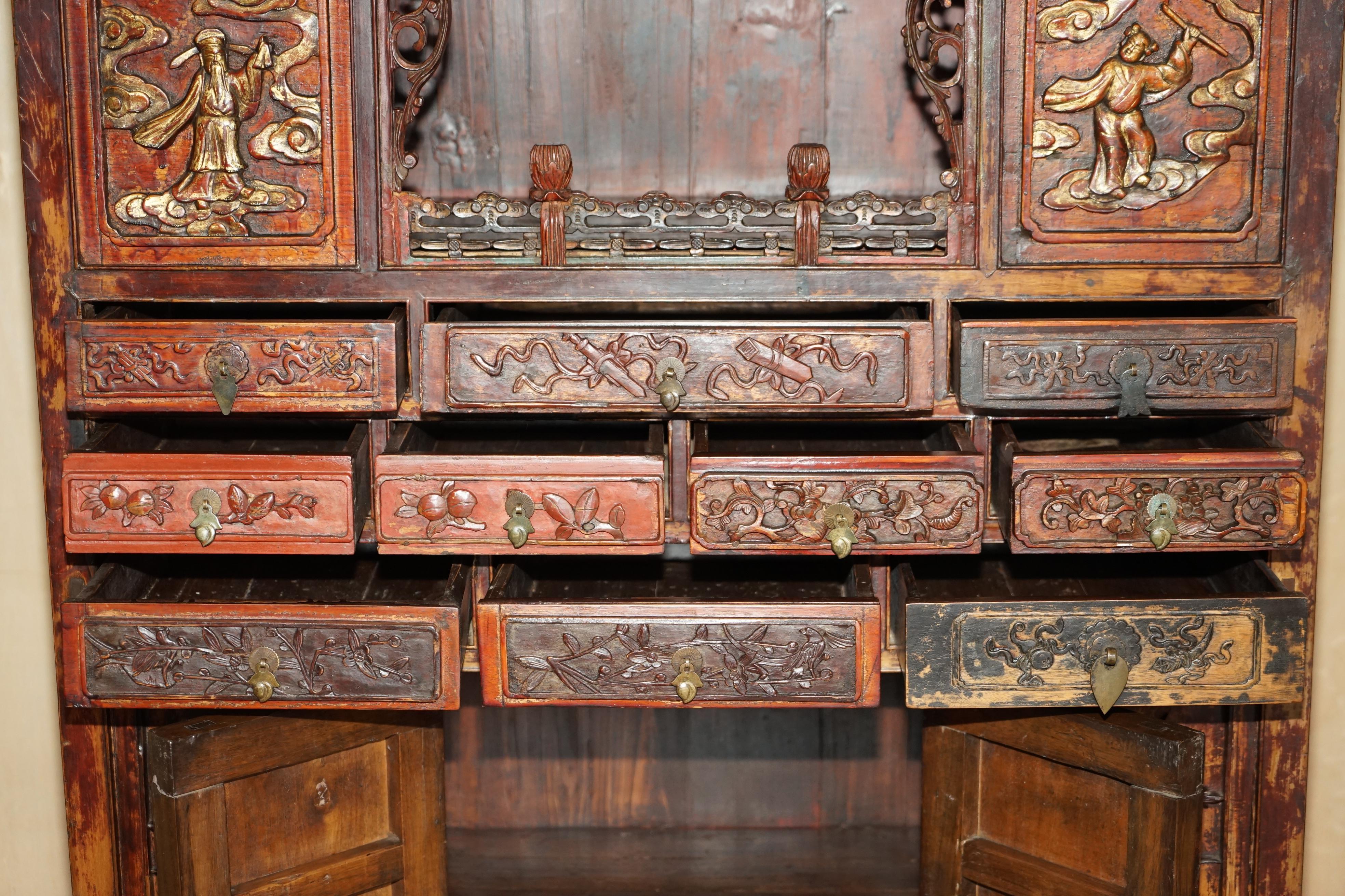 Antike um 1860 Chinesisch Hand gemalt Hochzeit Kabinett Haushälterinnen Cupboard im Angebot 9