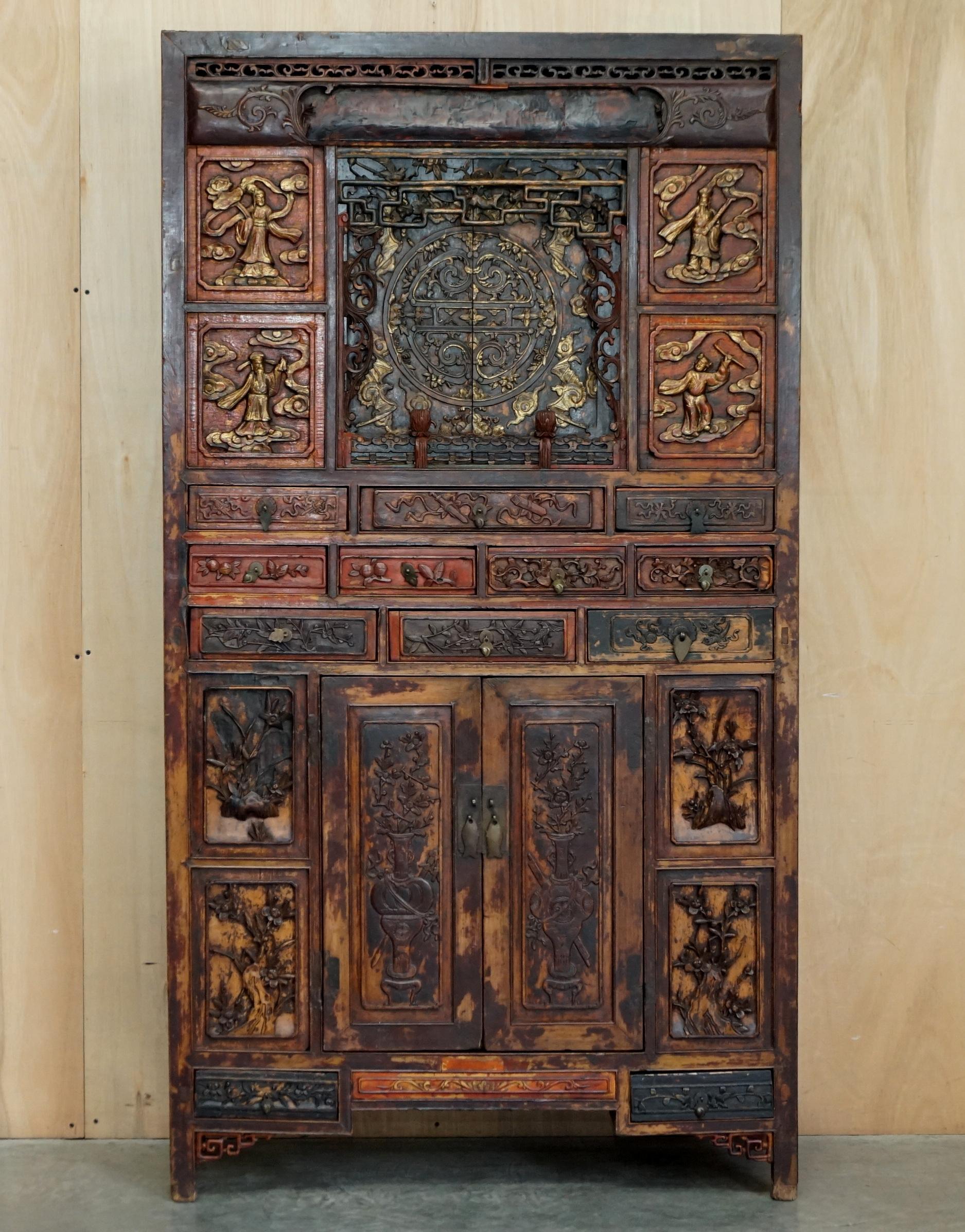 We are delighted to offer for sale this lovely antique circa 1860 hand painted and lacquered Chinese Wedding cupboard for folded linens etc

A very good looking and well made piece, these are now highly collectable as art furniture. This was has a