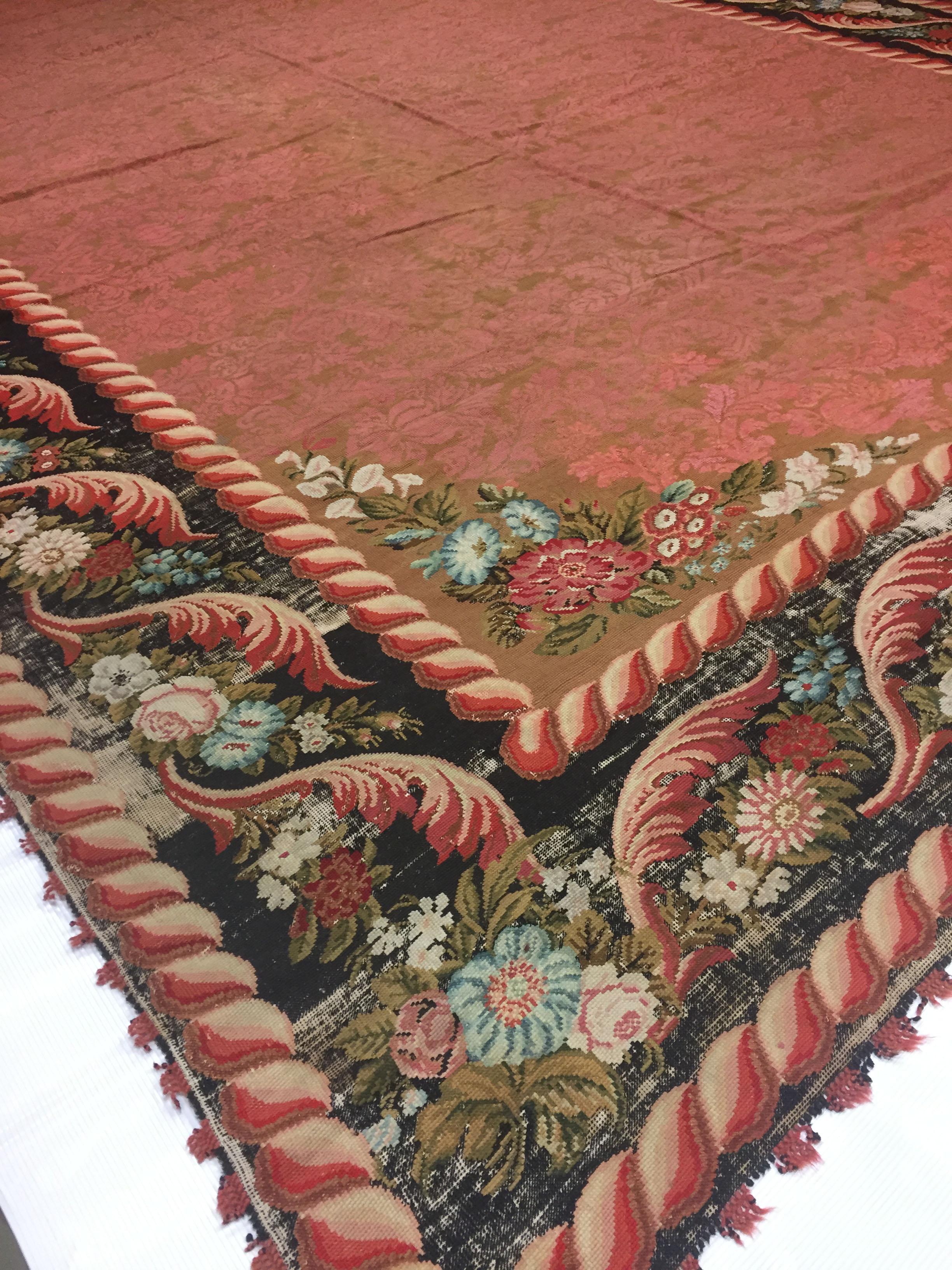 Antique  circa 1860 Pink English Needlepoint Gallery Size Rug, 11'6 x 20'. en vente 3