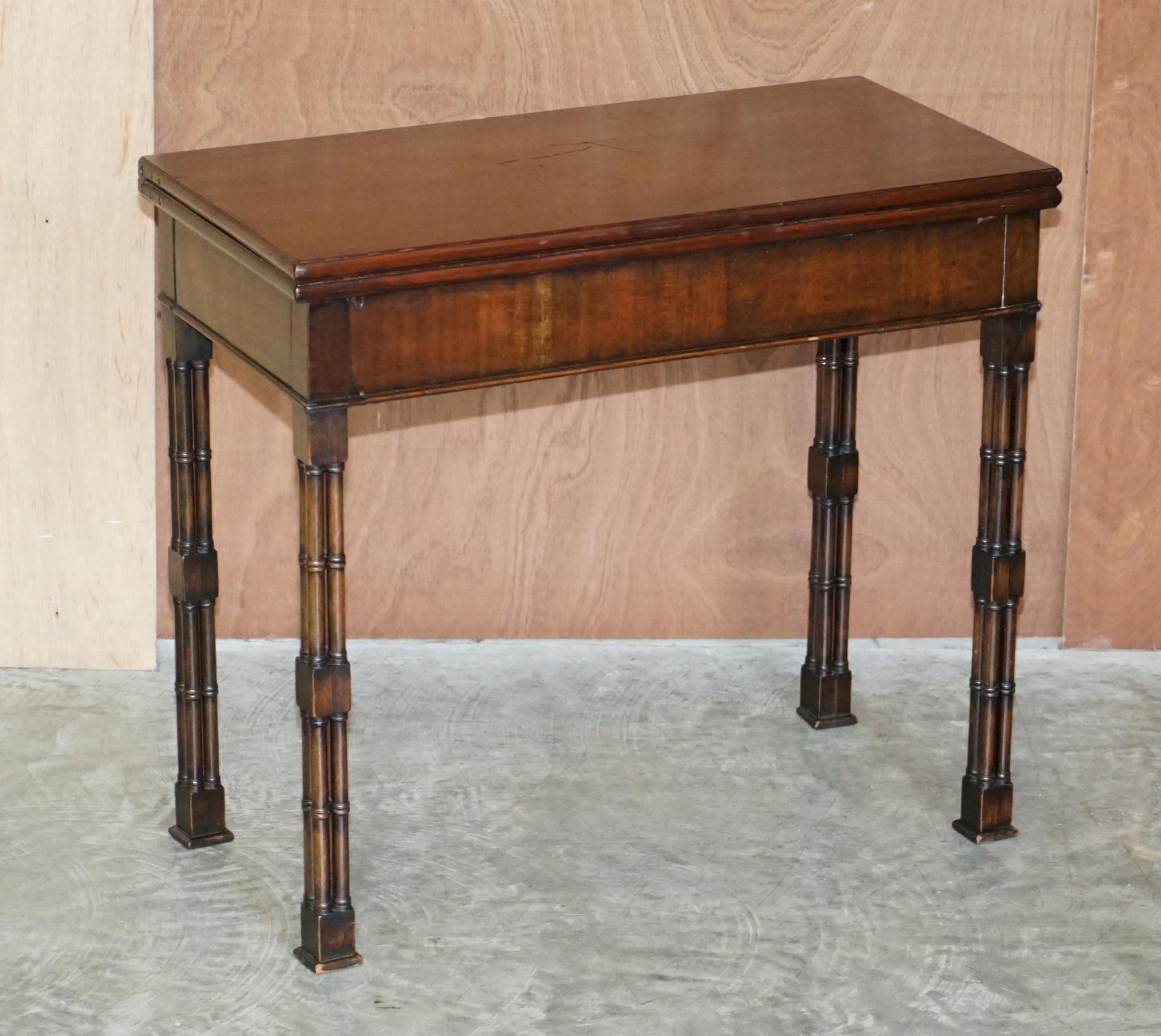 We are delighted to offer this lovely circa 1860 Victorian fold over card table with Thomas Chippendale Cluster Column legs

A good looking well made and decorative piece. It’s based on an original Thomas Chippendale console table that doubles up