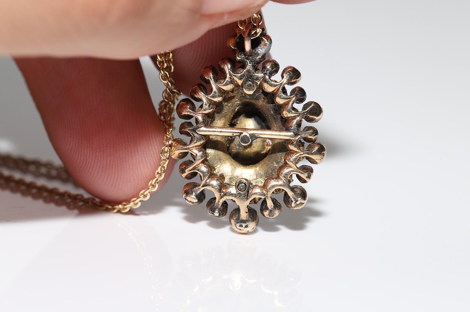 Antique datant des années 1870, or 14 carats, diamant naturel taille rose  Collier à pendentifs en forme de goutte en vente 2