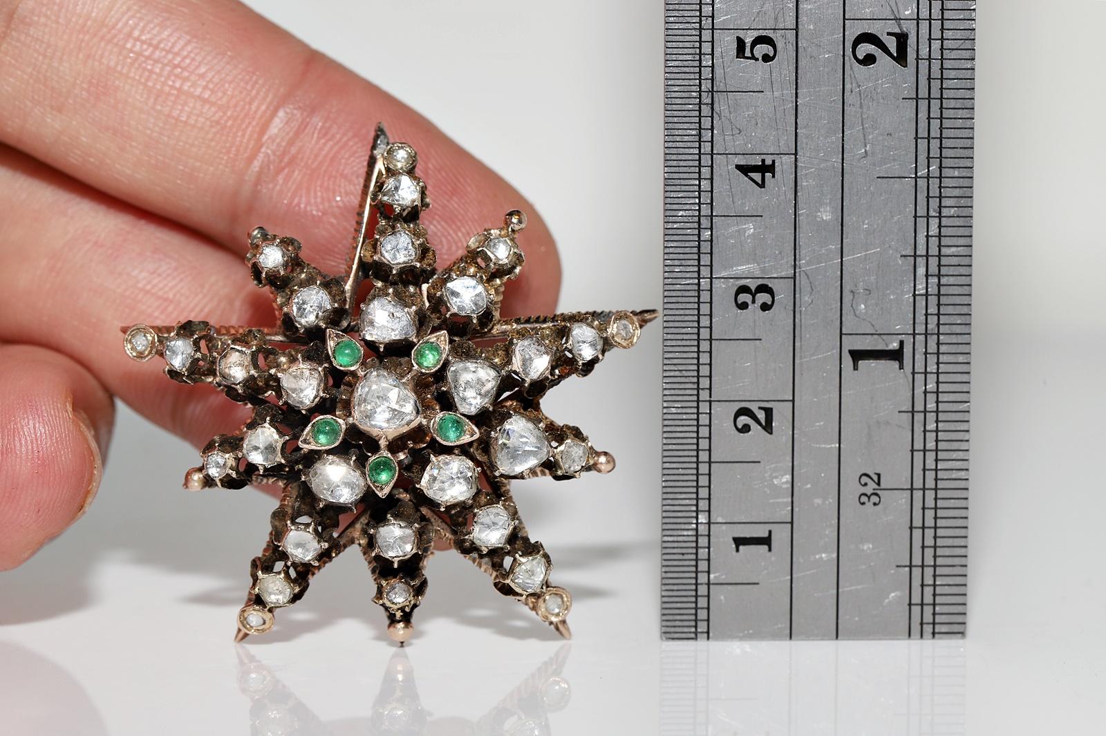 Victorian Antique Circa 1870s 8k Gold Natural Rose Cut Diamond And Emerald Star Brooch  For Sale