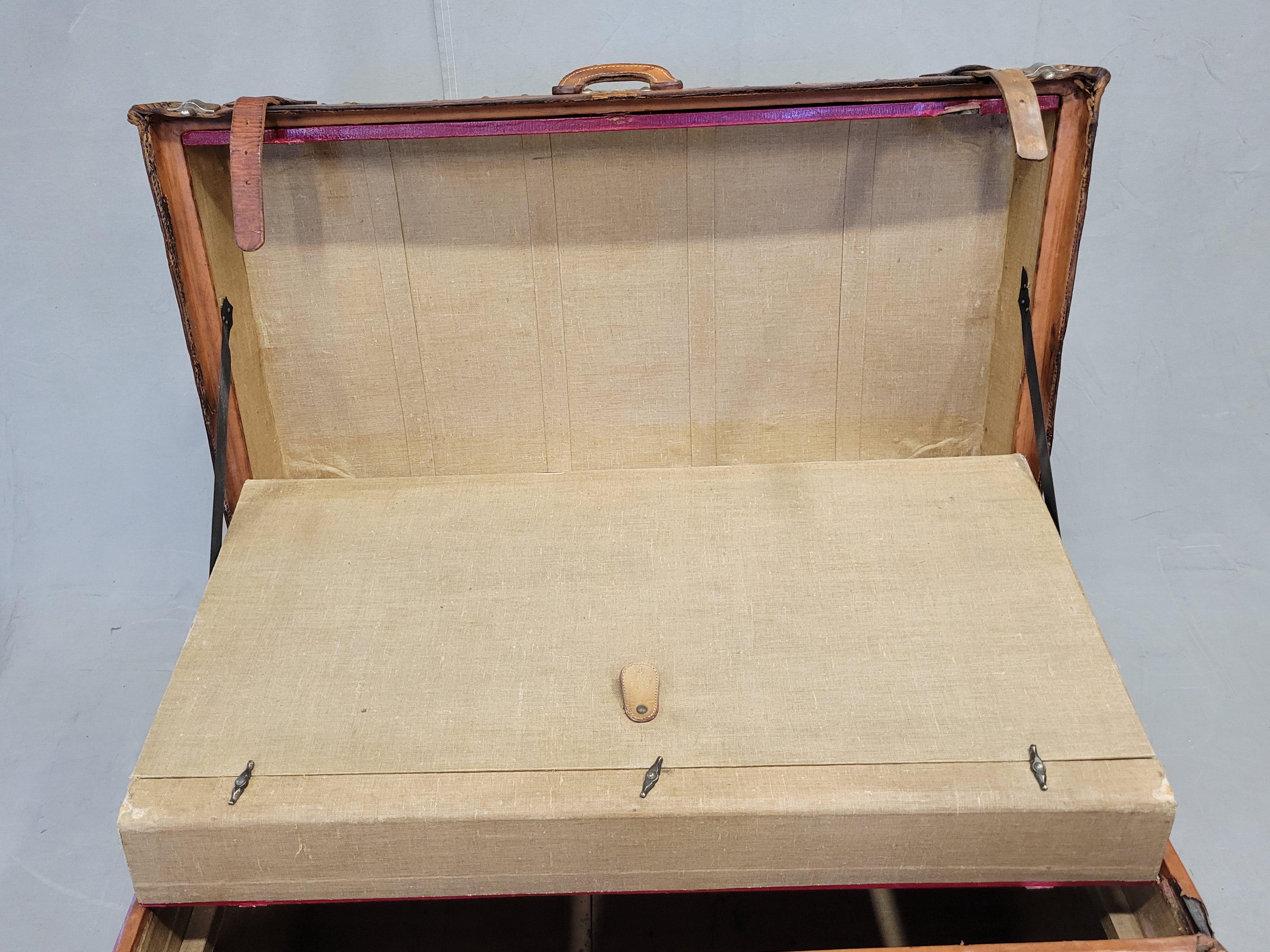Antique Circa 1875 Sole Leather Clad Western Trunk 8