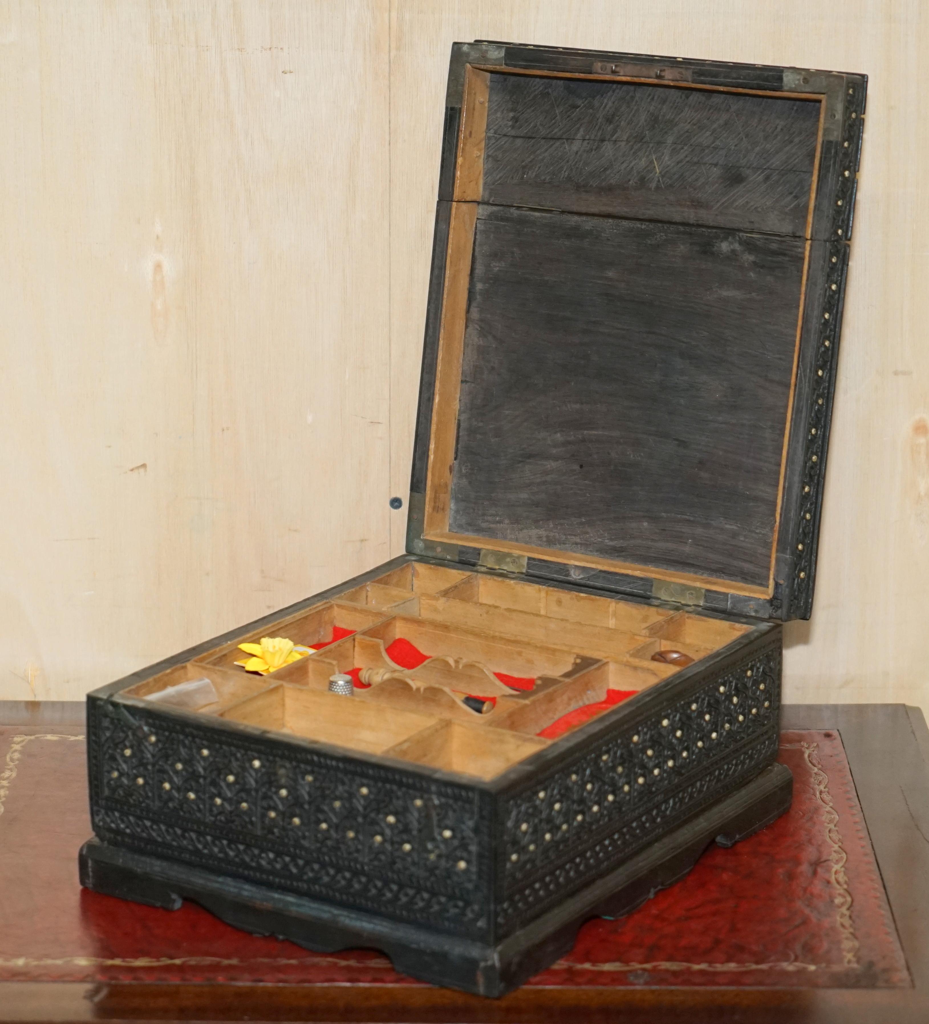 ANTIQUE CiRCA 1880 BURMESE HAND CARVED SEWING BOX WITH THE ORIGINAL CONTENTS For Sale 5