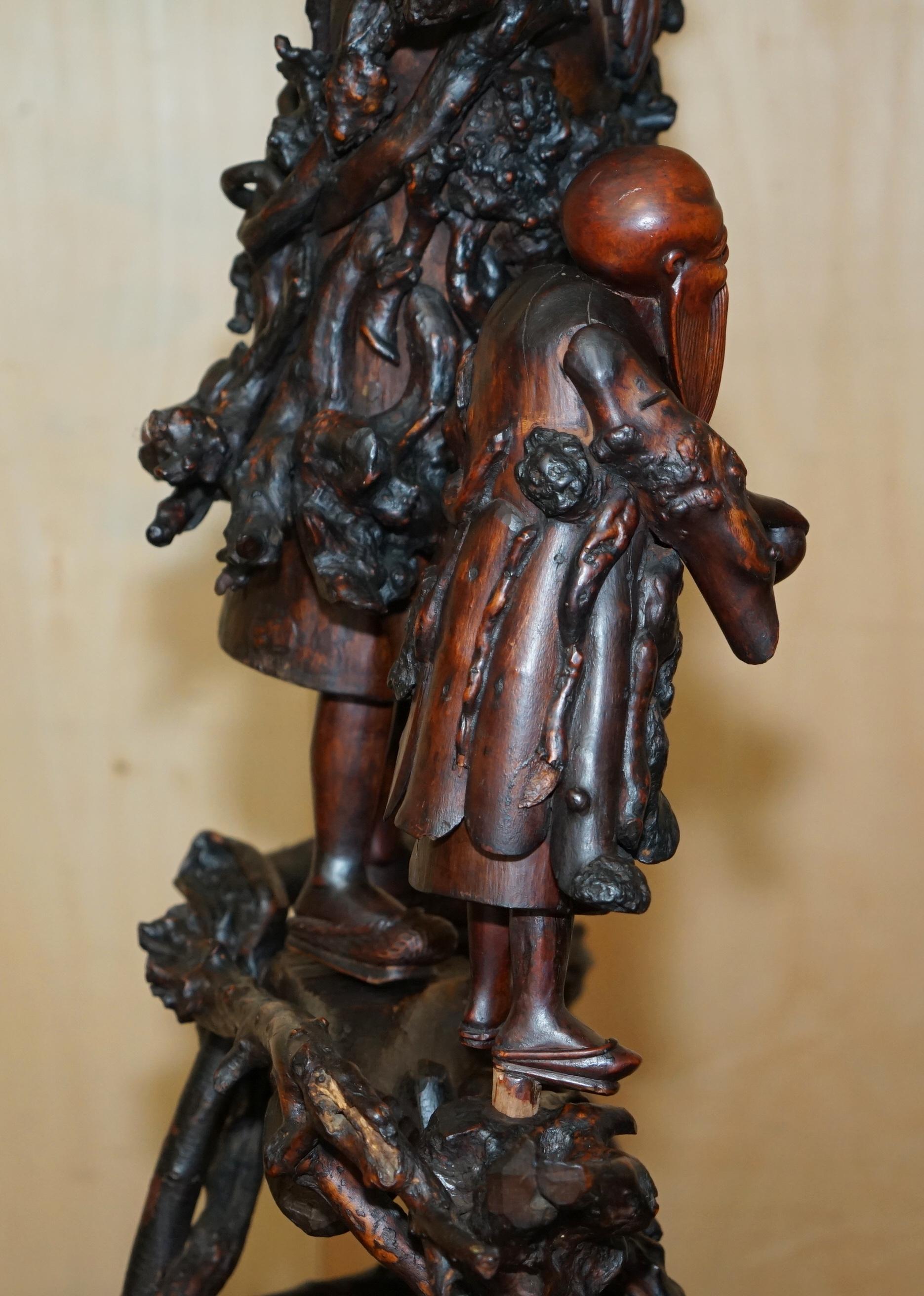 ANTIQUE CIRCA 1880 CHINESE BURR / BURL ROOT WOOD CARViNGS OF WISEMEN ON PLATFORM (CARAVANE DE SAGES SUR PLATE-FORME) en vente 5