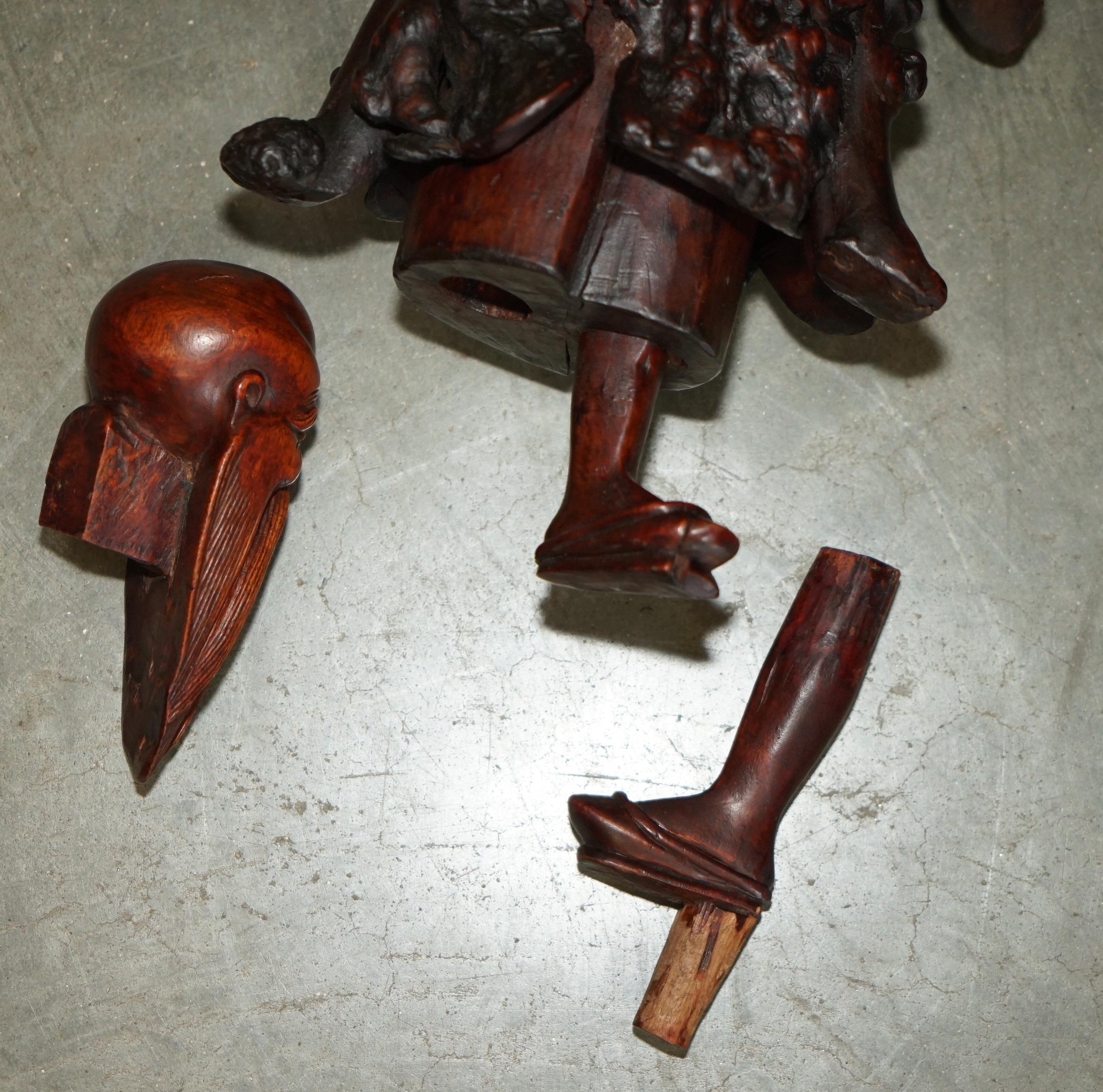 ANTIQUE CIRCA 1880 CHINESE BURR / BURL ROOT WOOD CARViNGS OF WISEMEN ON PLATFORM (CARAVANE DE SAGES SUR PLATE-FORME) en vente 12
