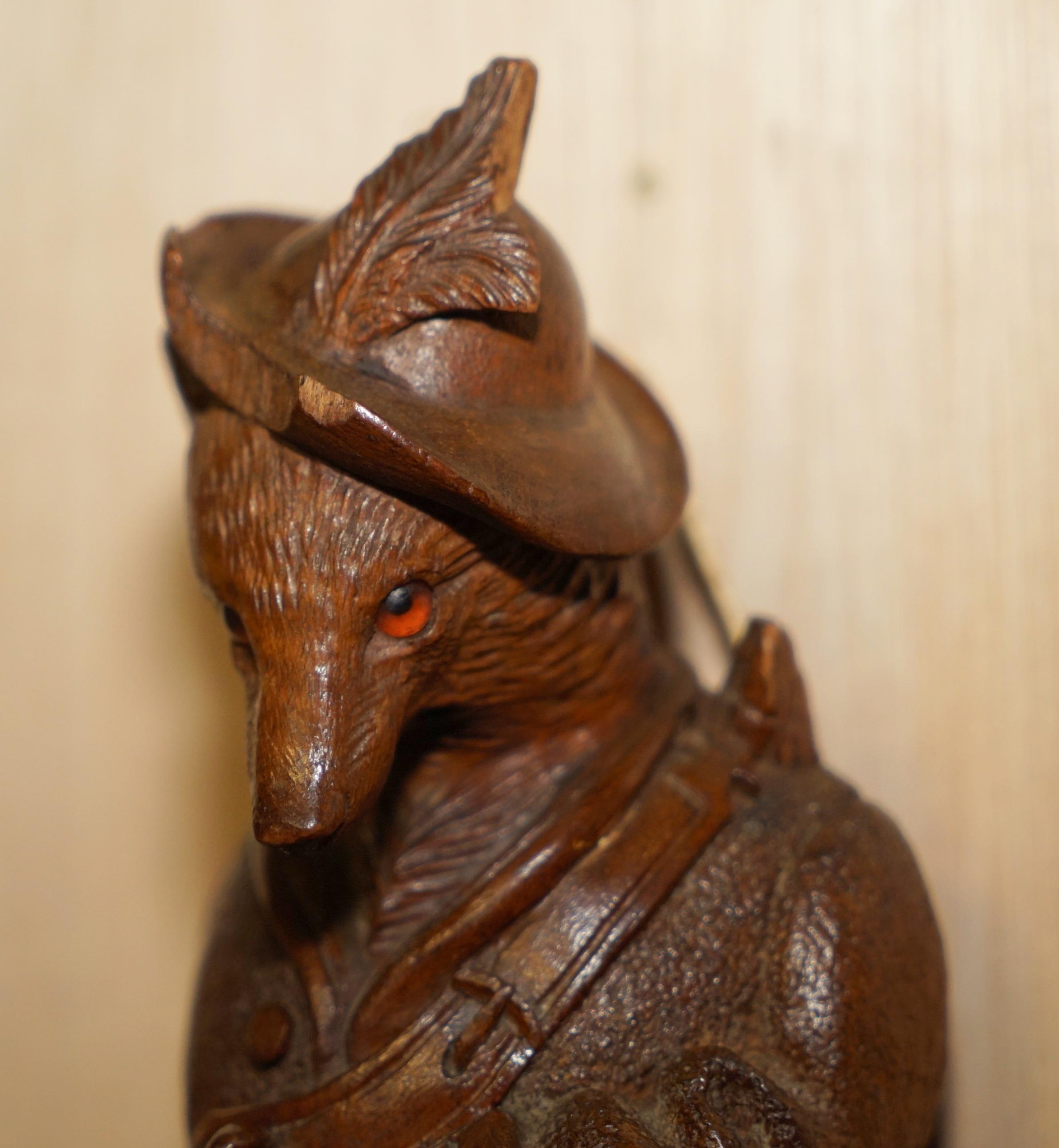 Hand-Carved Antique circa 1880 Collectable Black Forest Hand Carved Fox Whip Hook Glass Eyes