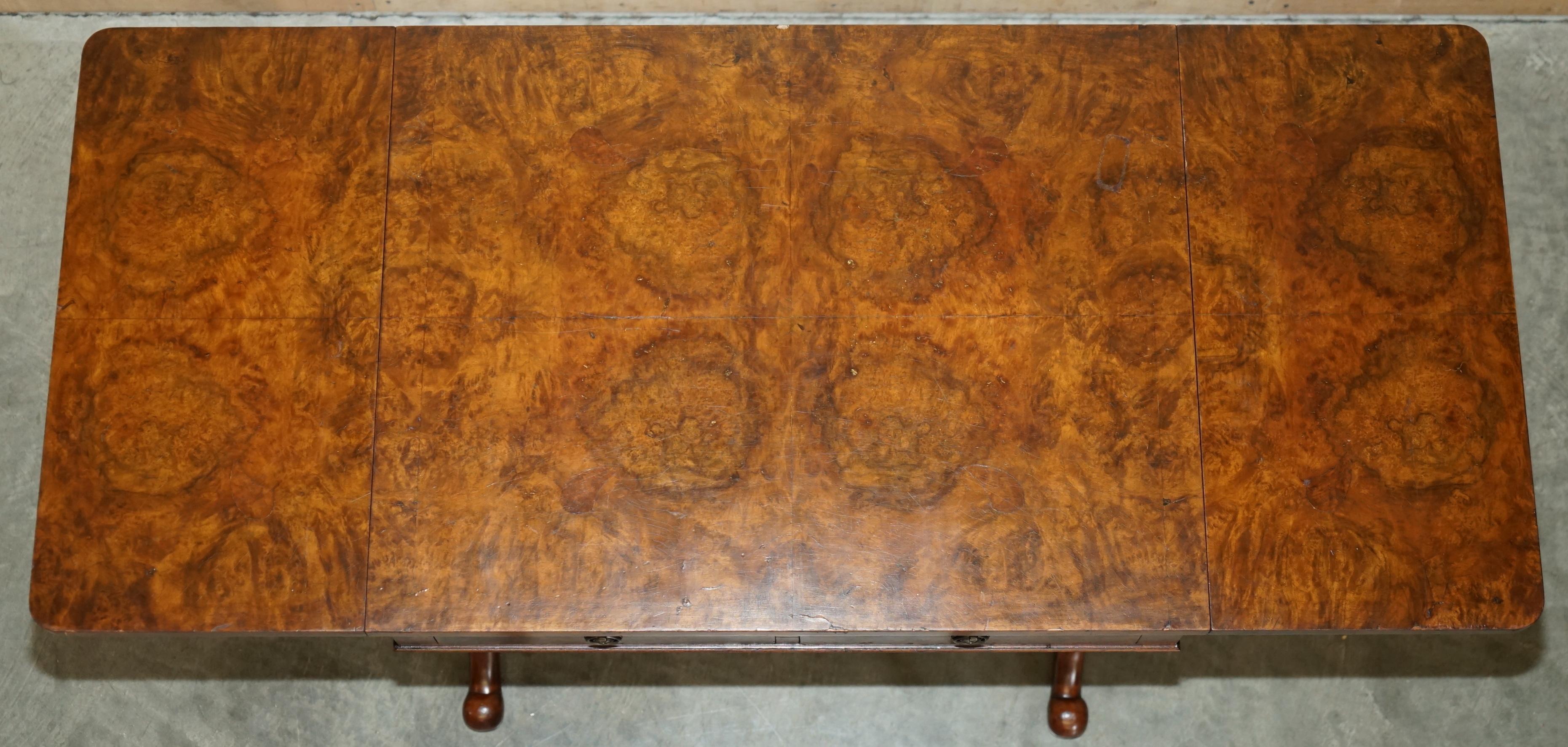 ANTIQUE CIRCA 1880 EXTRA LARGE BURR WALNUT EXTENDING SOFA TABLE STUNNING PATiNA For Sale 9