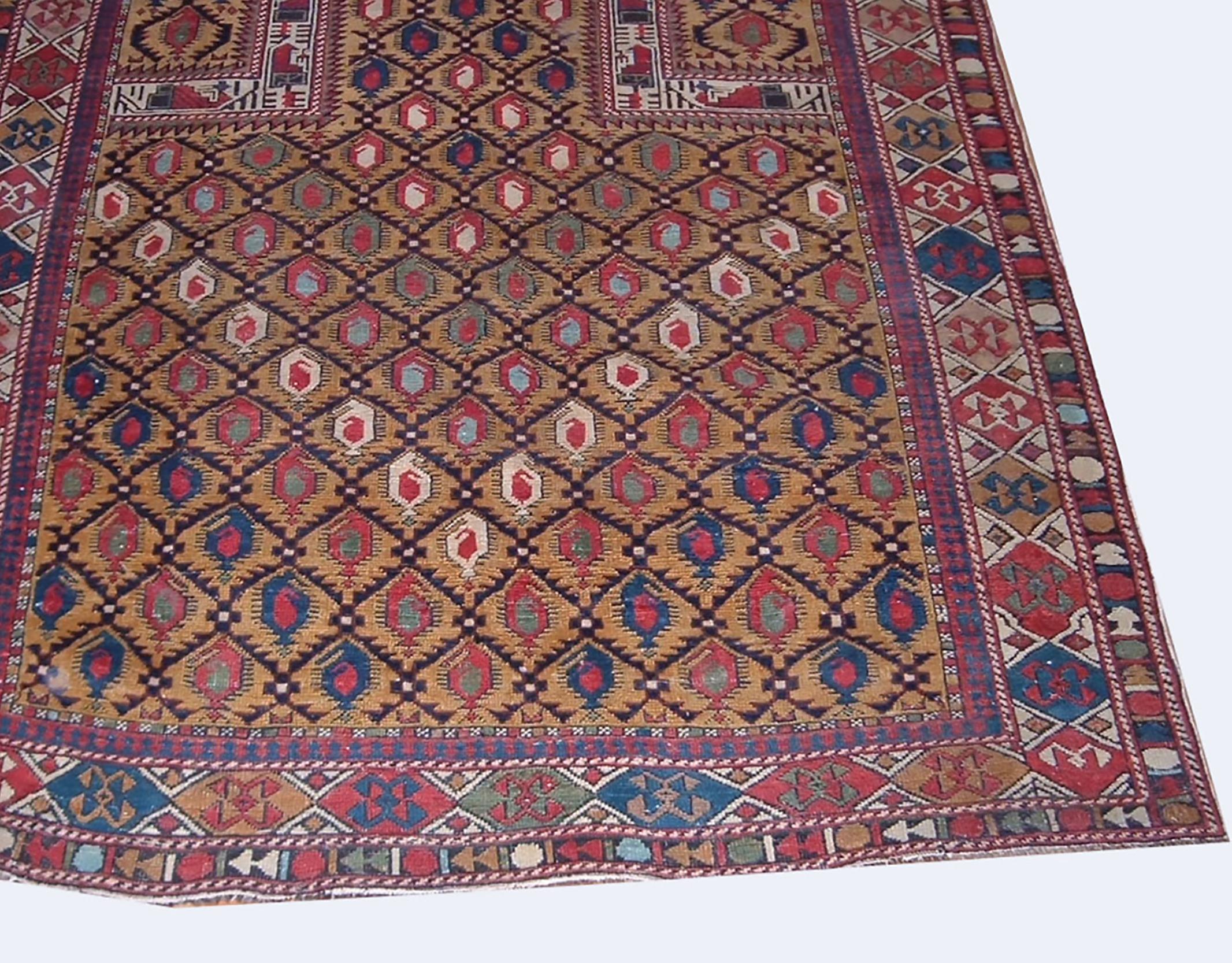 Antico tappeto caucasico d'oro Shirvan Marasali annodato a mano 4' X 4'10 del 1880 circa in vendita 2
