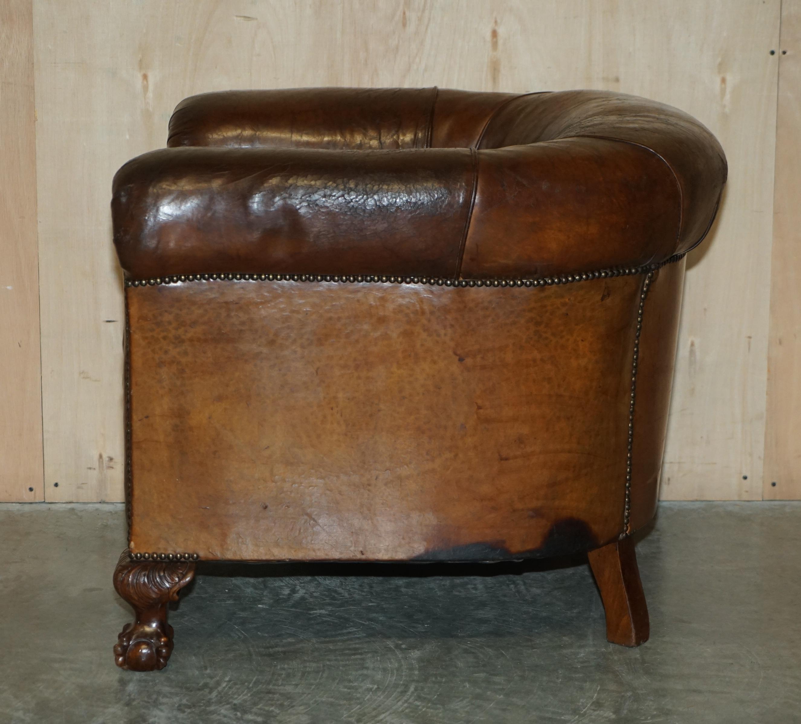 Antique circa 1880 Hand Carved Claw & Ball Feet Brown Leather Club Tub Armchair For Sale 12