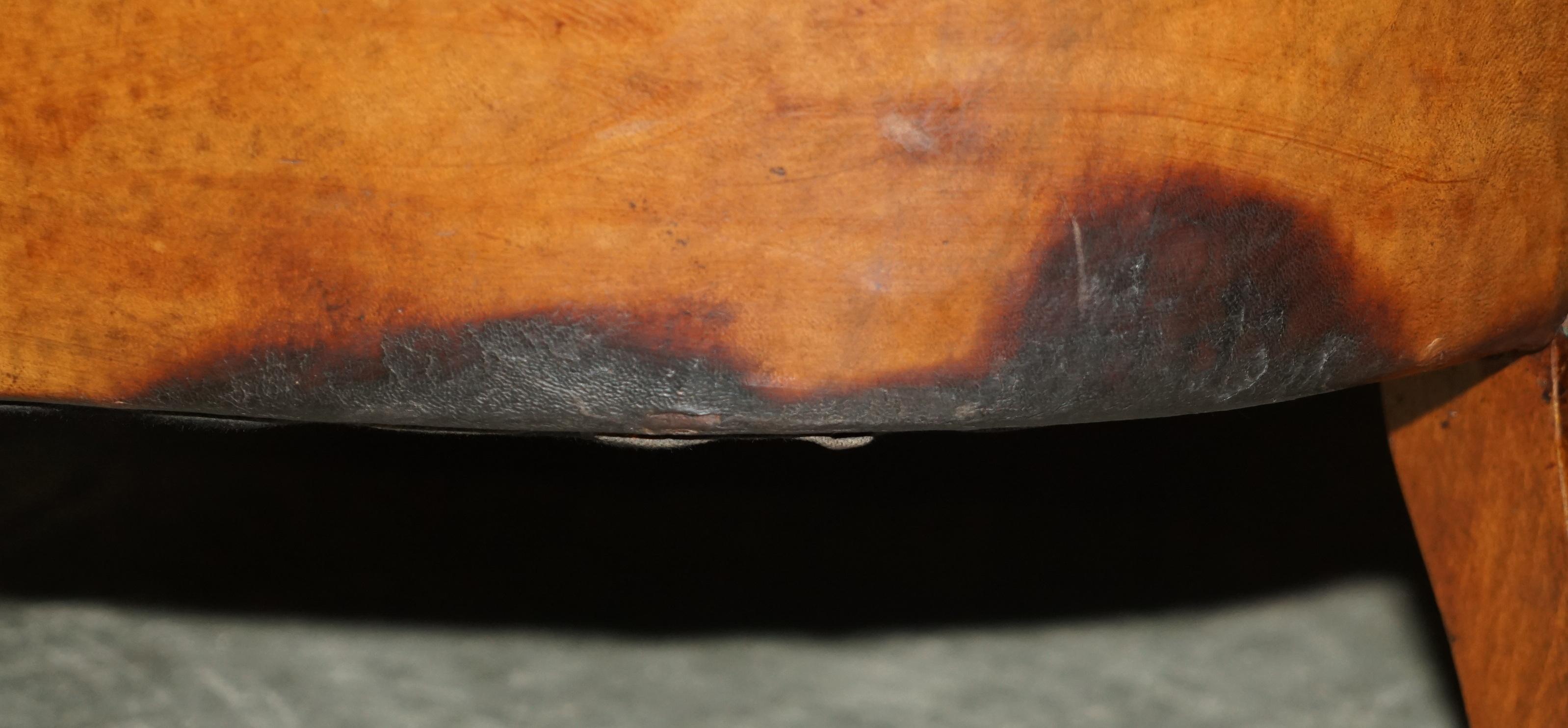 Antike circa 1880 Hand geschnitzt Claw & Ball Füße Brown Leder Club Tub Sessel im Angebot 13