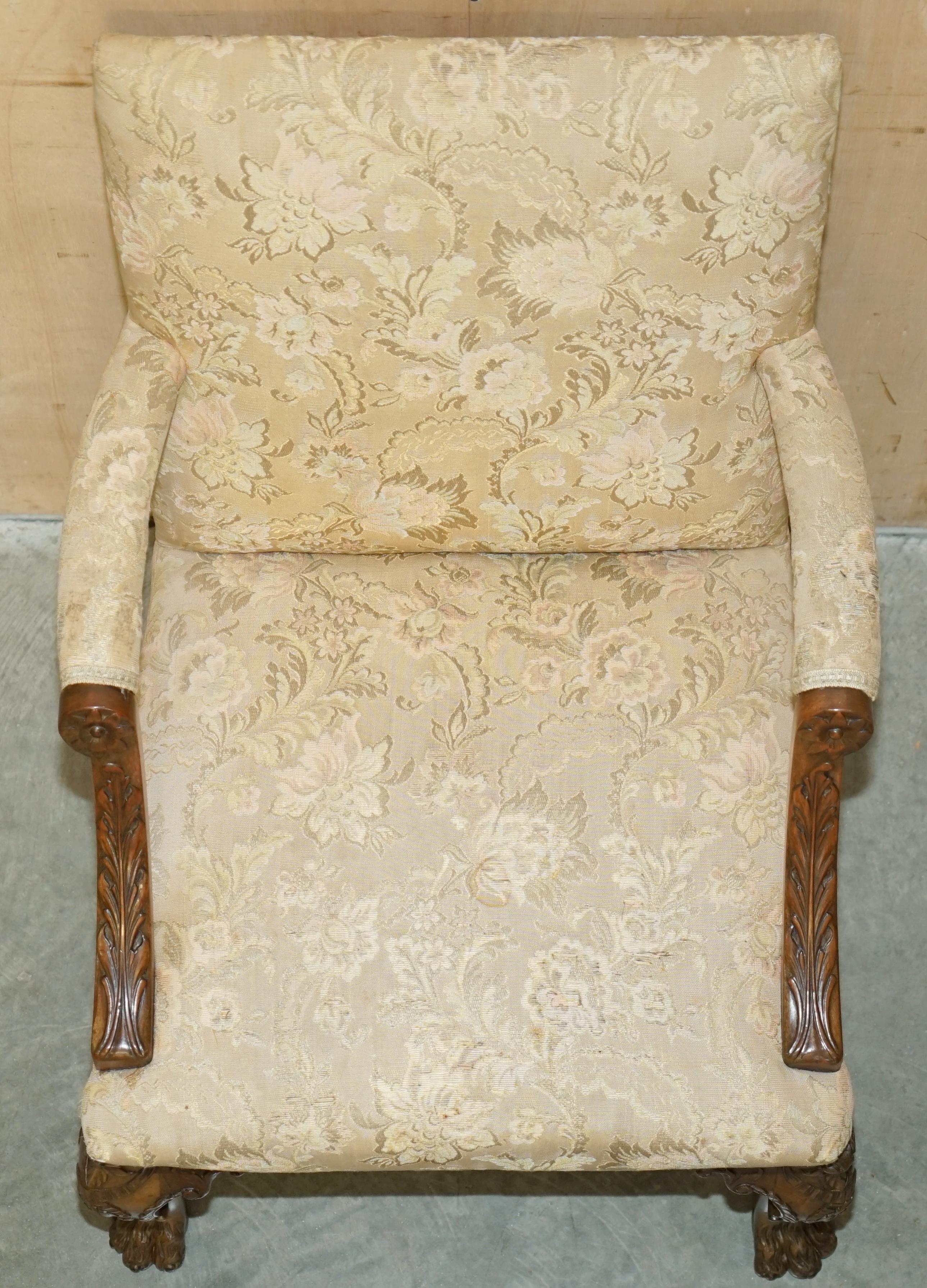 ANTIQUE CIRCA 1880 IRISH GEORGE III STYLE HEAViLY CARVED GAINSBOROUGH ARMCHAIR For Sale 7