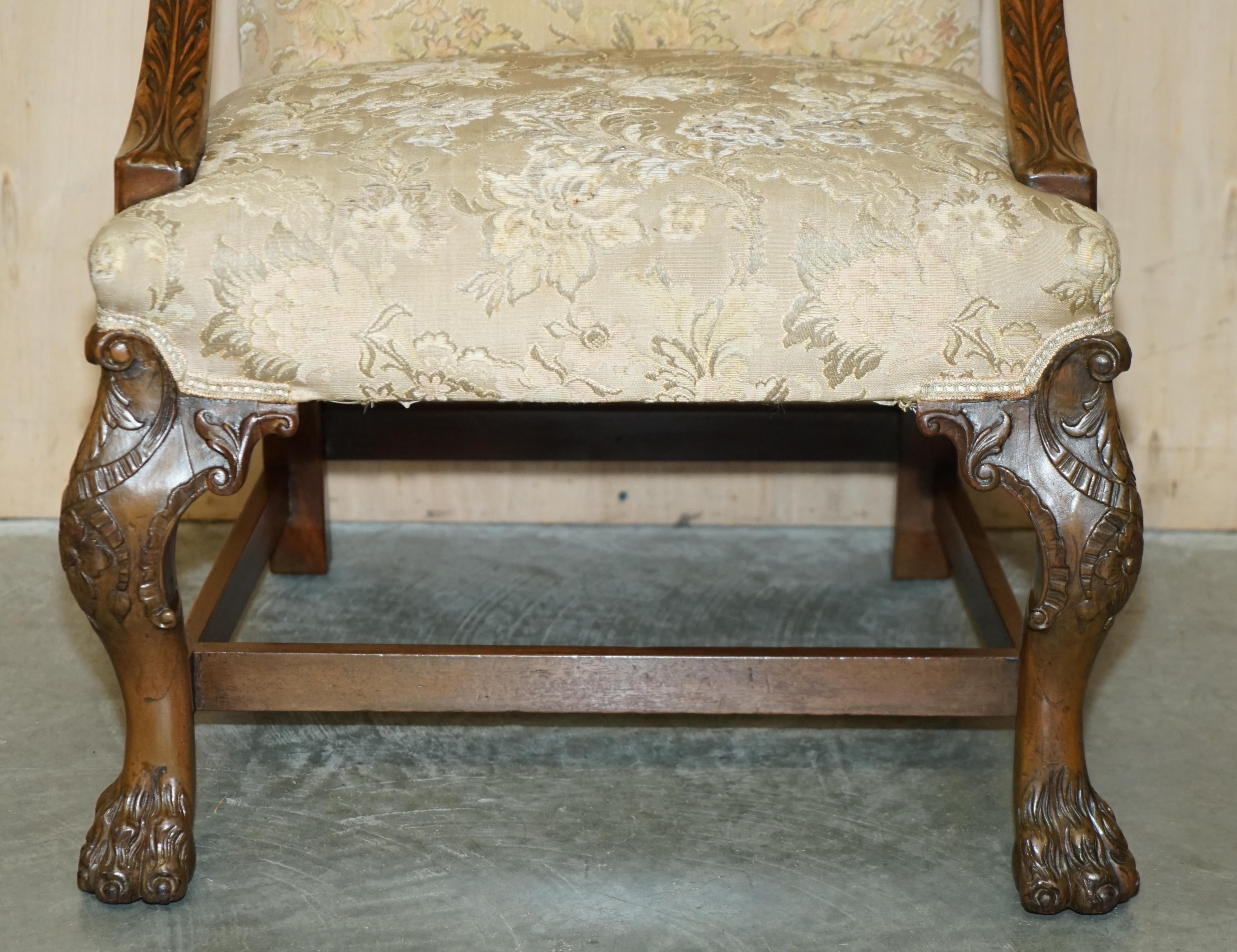 ANTIQUE CIRCA 1880 IRISH GEORGE III STYLE HEAViLY CARVED GAINSBOROUGH ARMCHAIR For Sale 1