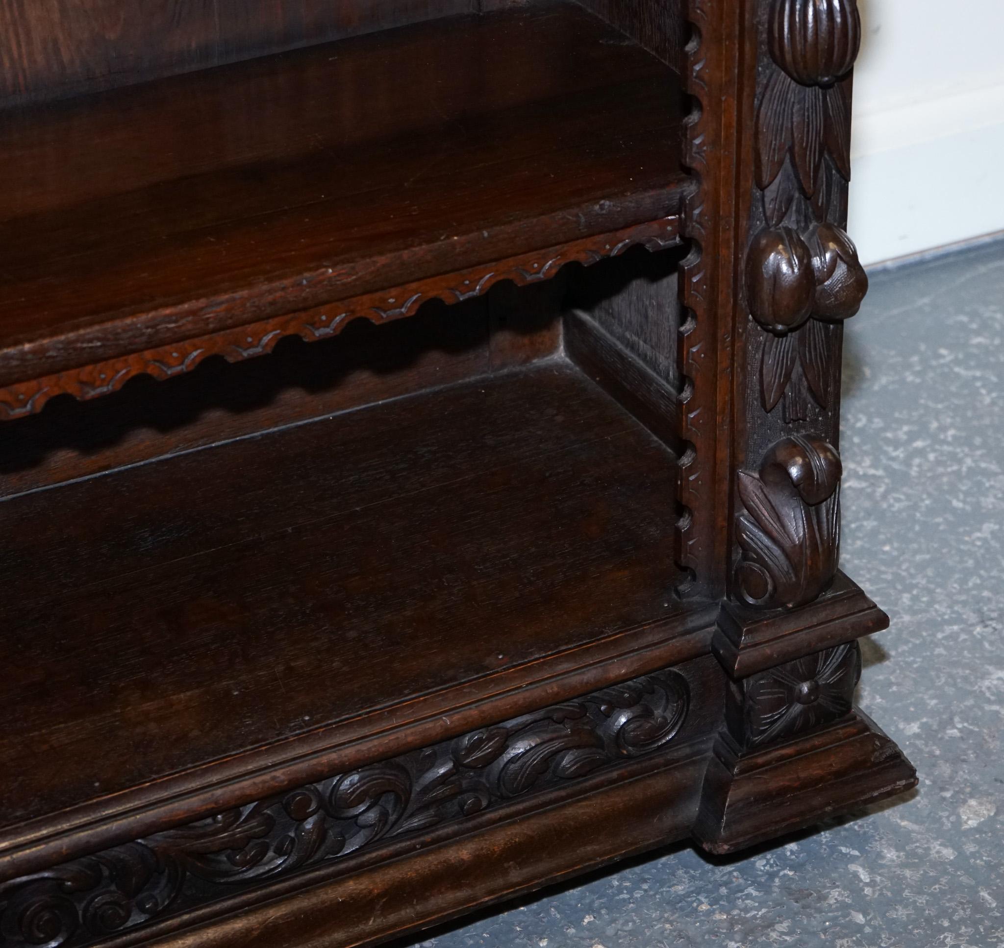ANTIQUE CIRCA 1880 OAK GREENMAN & LiONHEADS DWARF OPEN BOOKCASE In Good Condition For Sale In Pulborough, GB