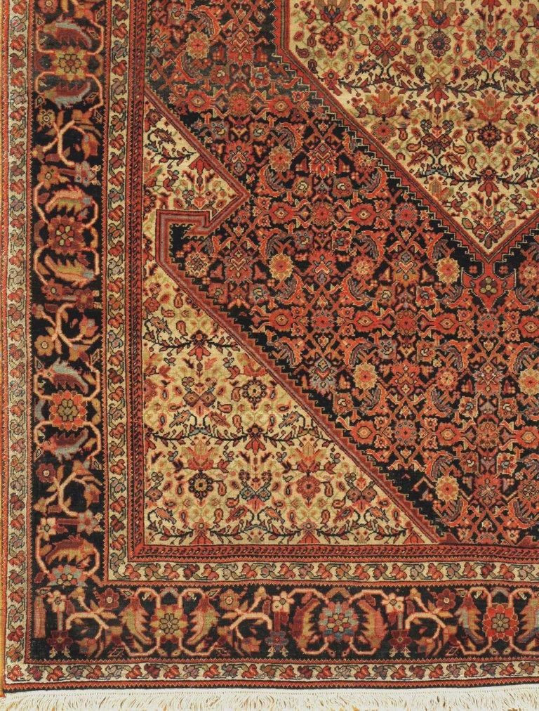 Antique Circa 1880 Red Persian Sarouk Rug Carpet, 4'2 x 6'7 In Good Condition For Sale In New York, NY