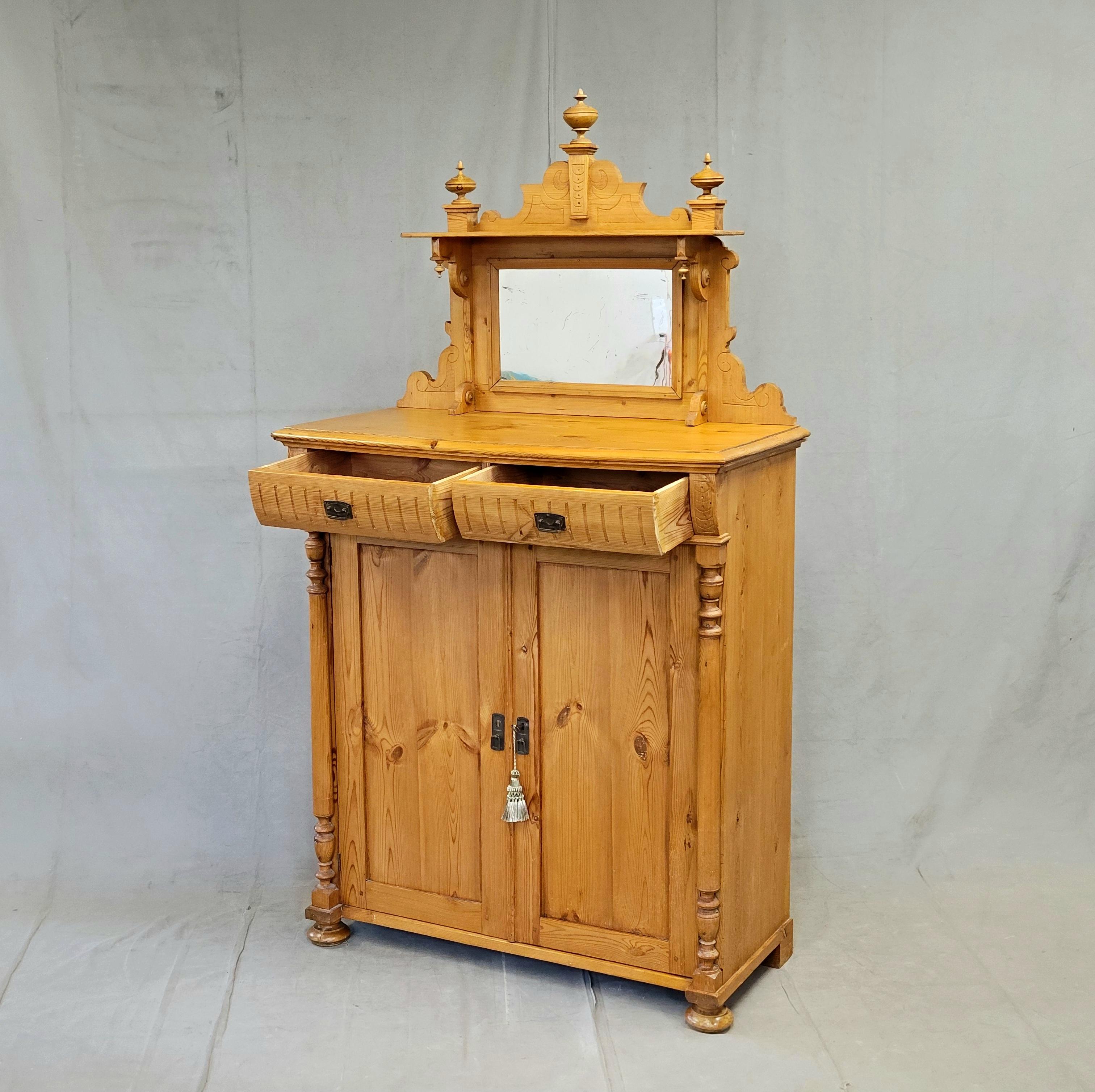 Svedese Antique Mirror, credenza in pino svedese del 1880 con specchio in vendita