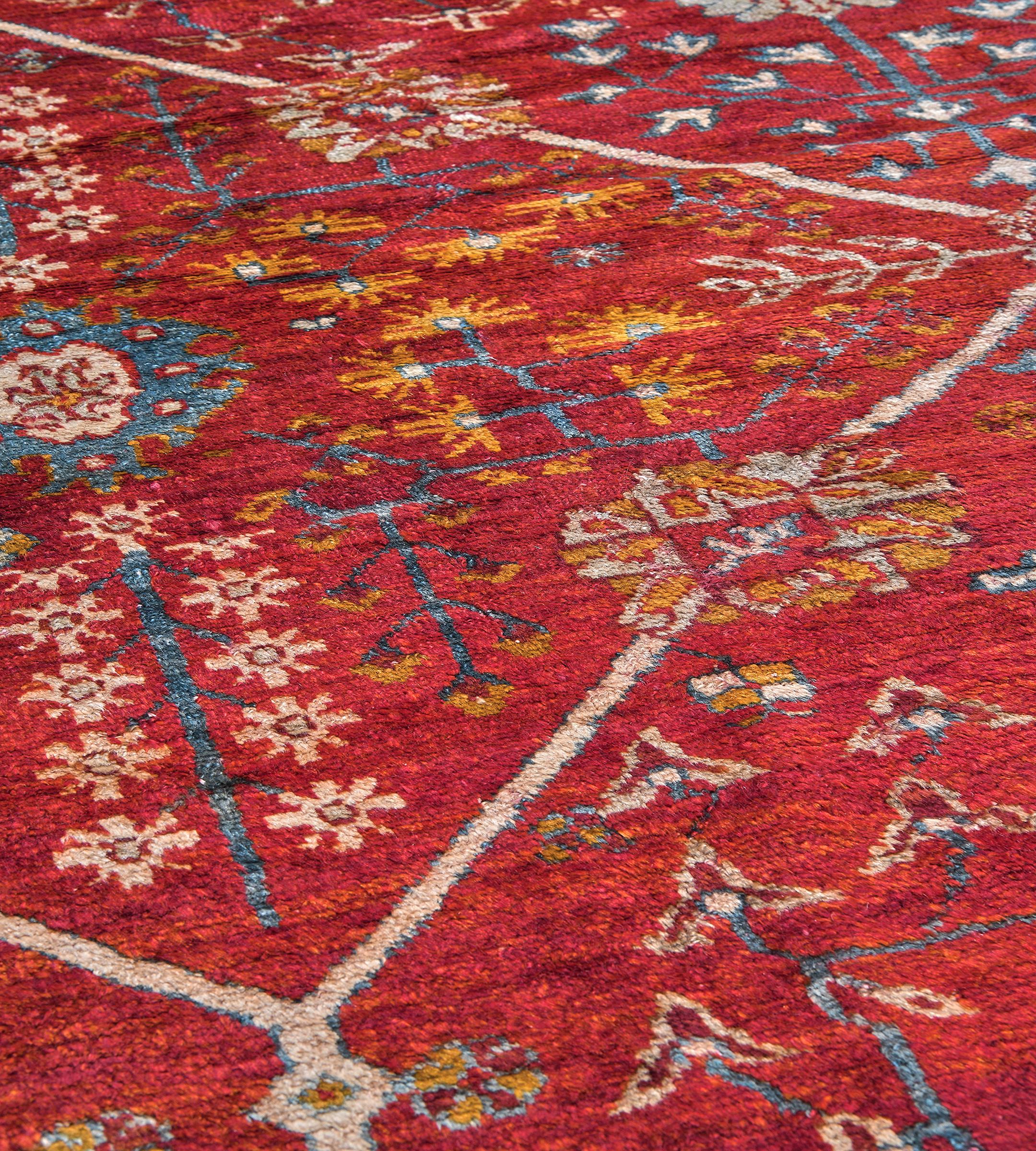 Antike CIRCA-1880 Wolle Tomate-Rot Bold Floral Anatolian Oushak Teppich (Türkisch) im Angebot