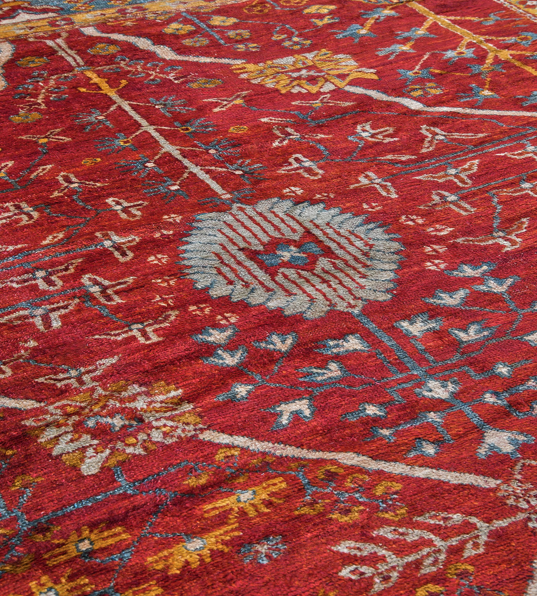 Antike CIRCA-1880 Wolle Tomate-Rot Bold Floral Anatolian Oushak Teppich (Handgeknüpft) im Angebot