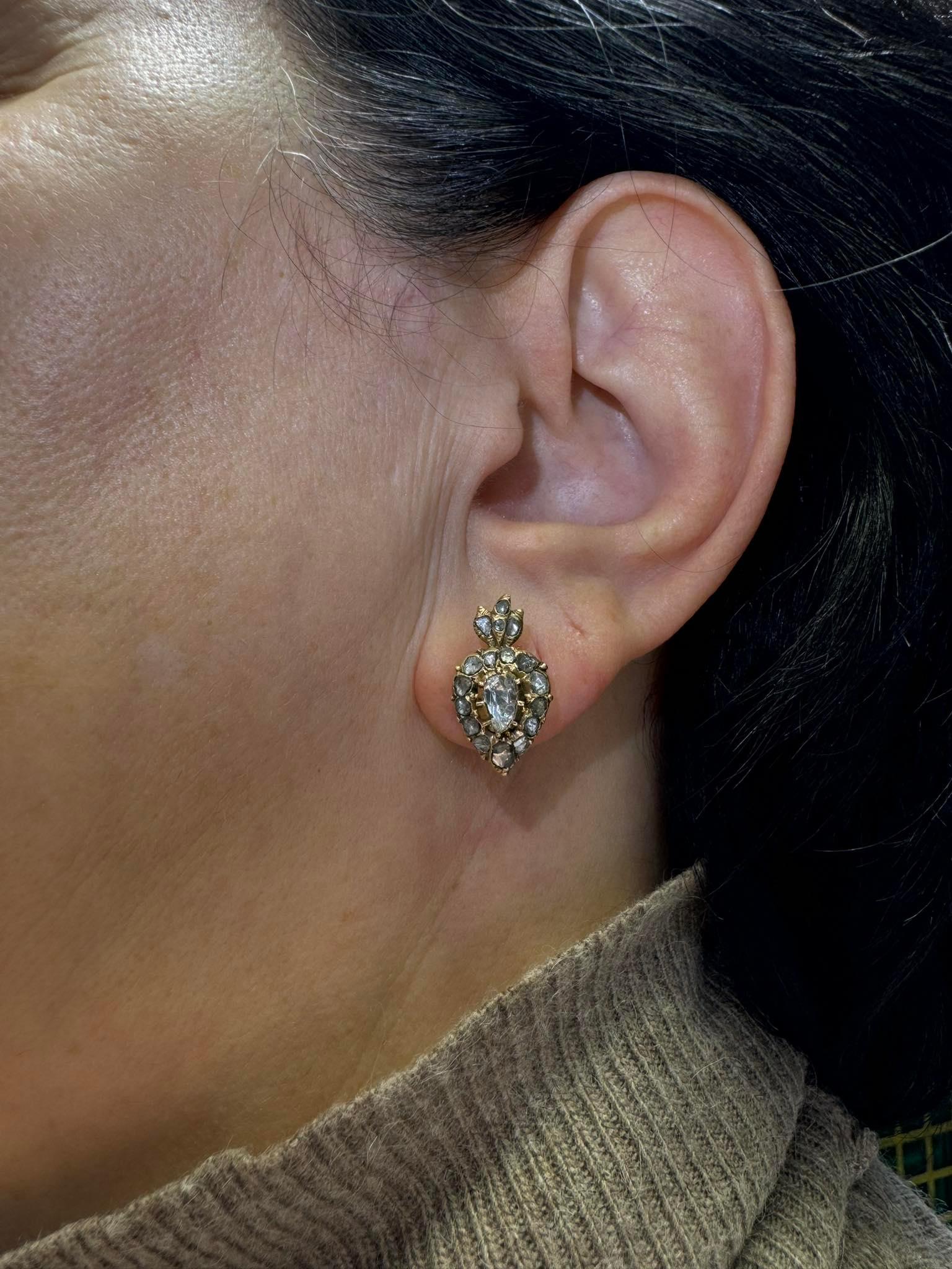 Antiker Herz-Ohrring, um 1880er Jahre, 14k Gold, natürlicher Diamant im Rosenschliff im Angebot 8
