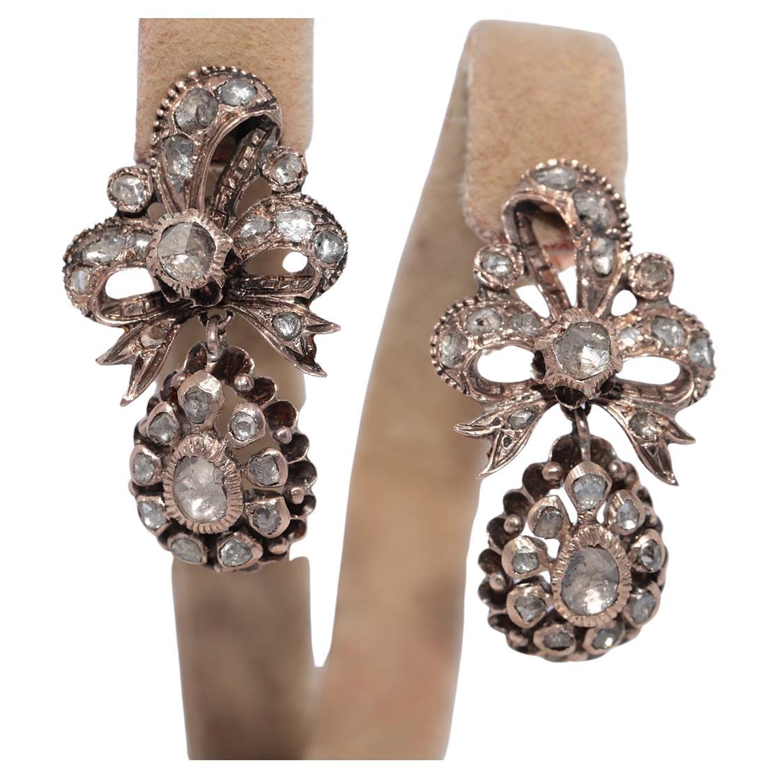 Antique Circa 1880s 8k Gold Natural Rose Cut Diamond Decorated Drop Earring (Boucle d
oreille pendante décorée de diamants naturels taillés en rose)