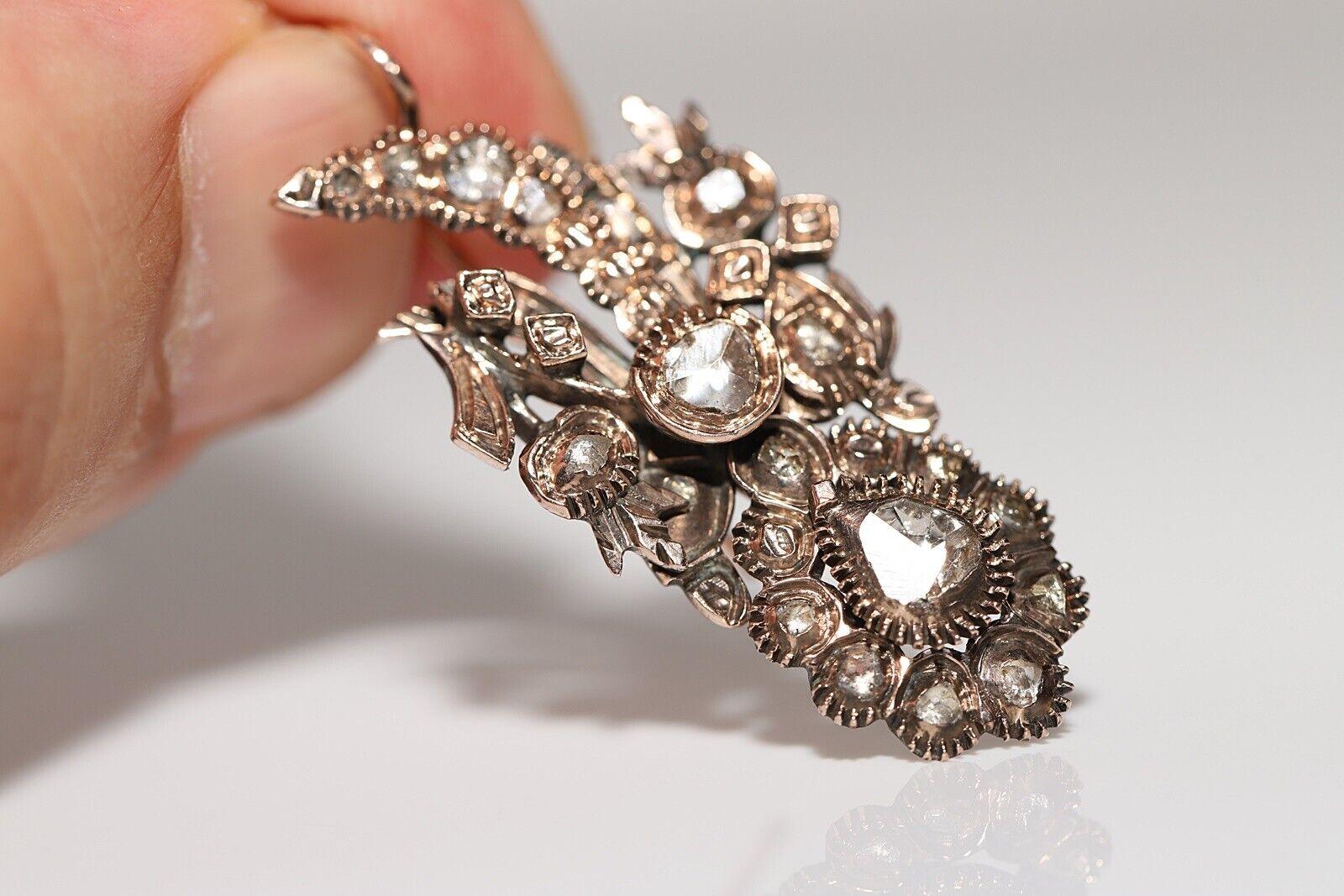 Antique Circa 1880s Ottoman 8k Gold Natural Rose Cut Diamond Decorated Earring in vendita 8