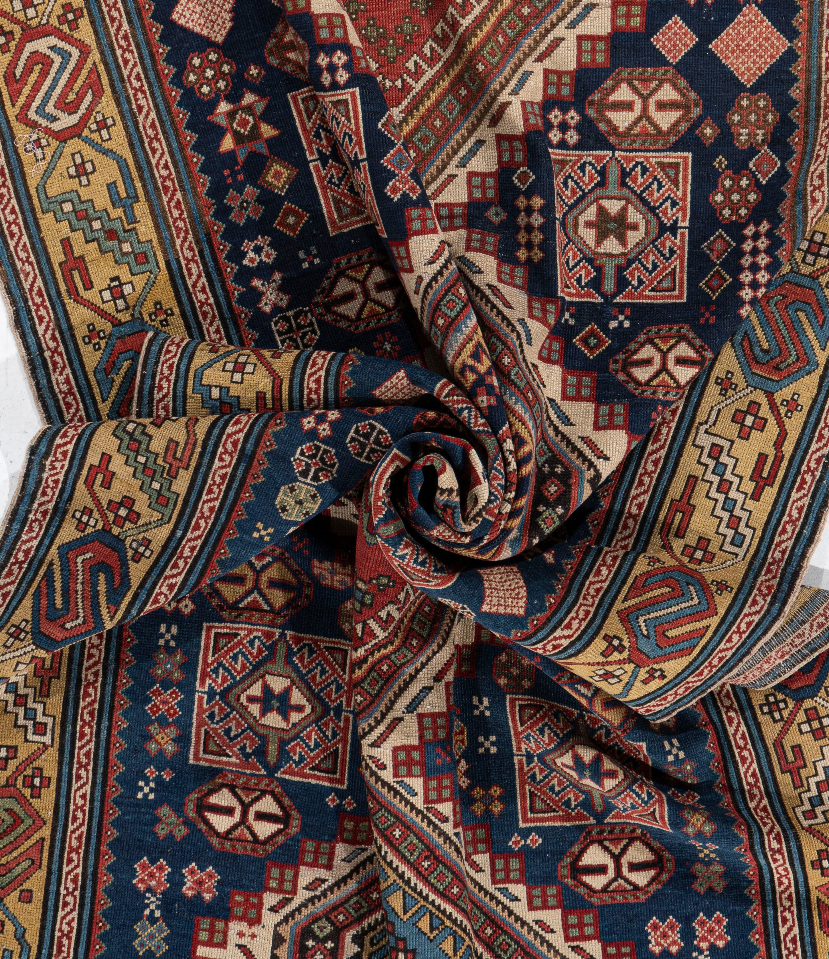 Antiker handgeknüpfter blauer kaukasischer Shirvan-Teppich aus der Zeit um 1890 im Angebot 4