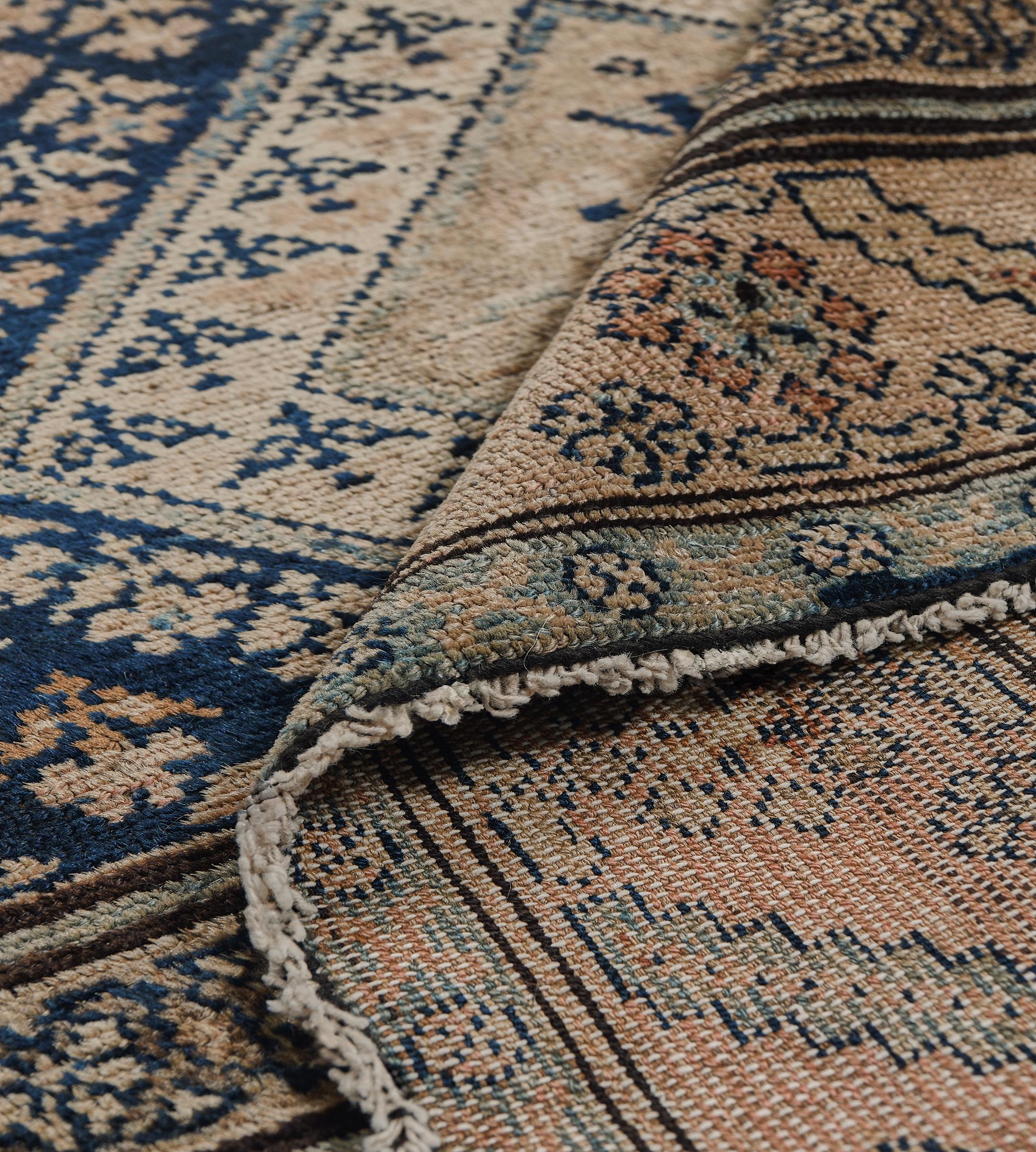 Antique Circa-1890 Brown Wool Angular Floral Vine Persian Malayer Runner For Sale 4