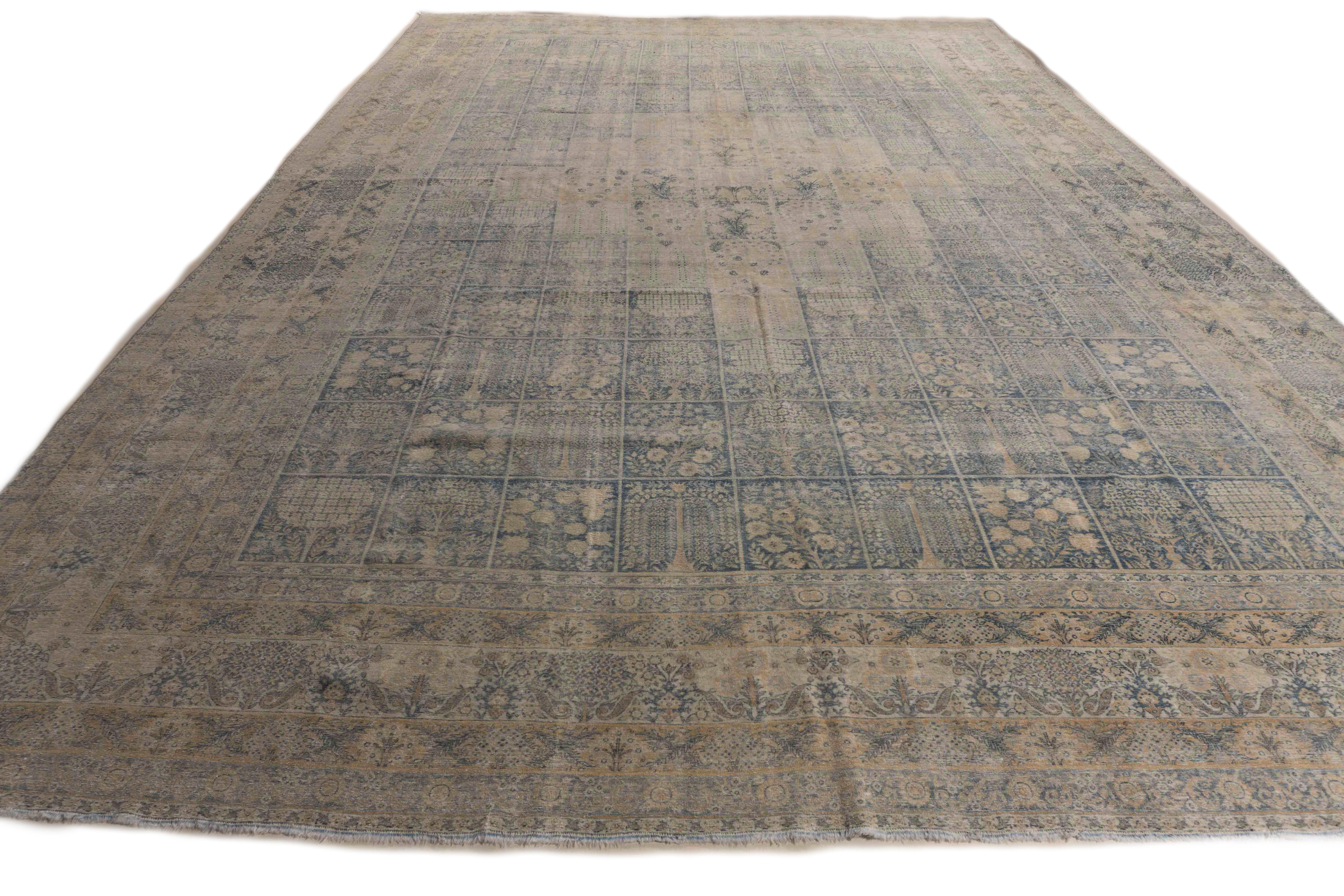 Antiker persischer Kerman-Handgeknüpfter Wollteppich aus der Zeit um 1890, blau, 11'10 x 18'4 im Angebot 11