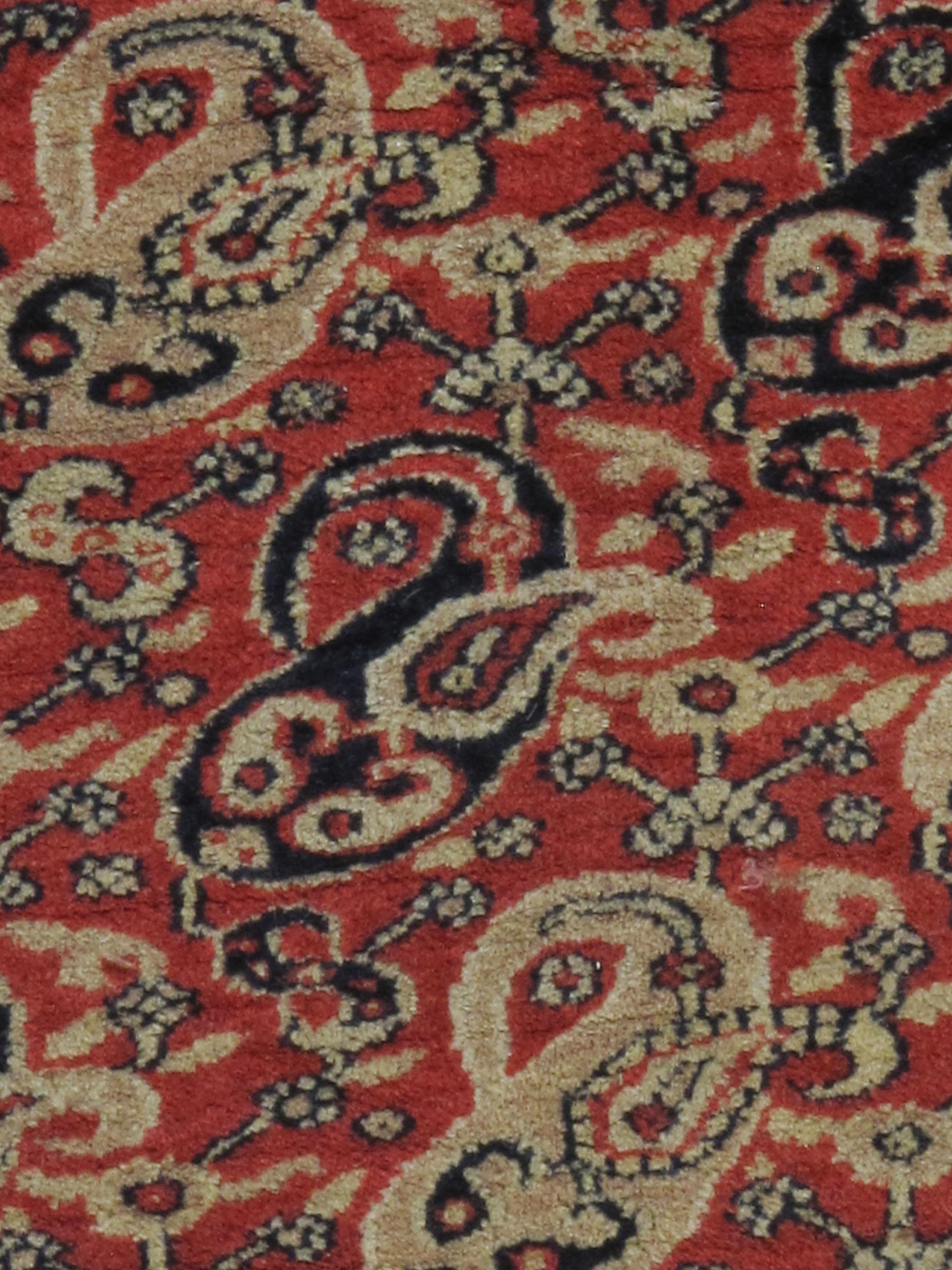 Antiker roter feiner persischer Dorokosh-Teppich aus der Zeit um 1890, 5'1 x 7'7 (19. Jahrhundert) im Angebot