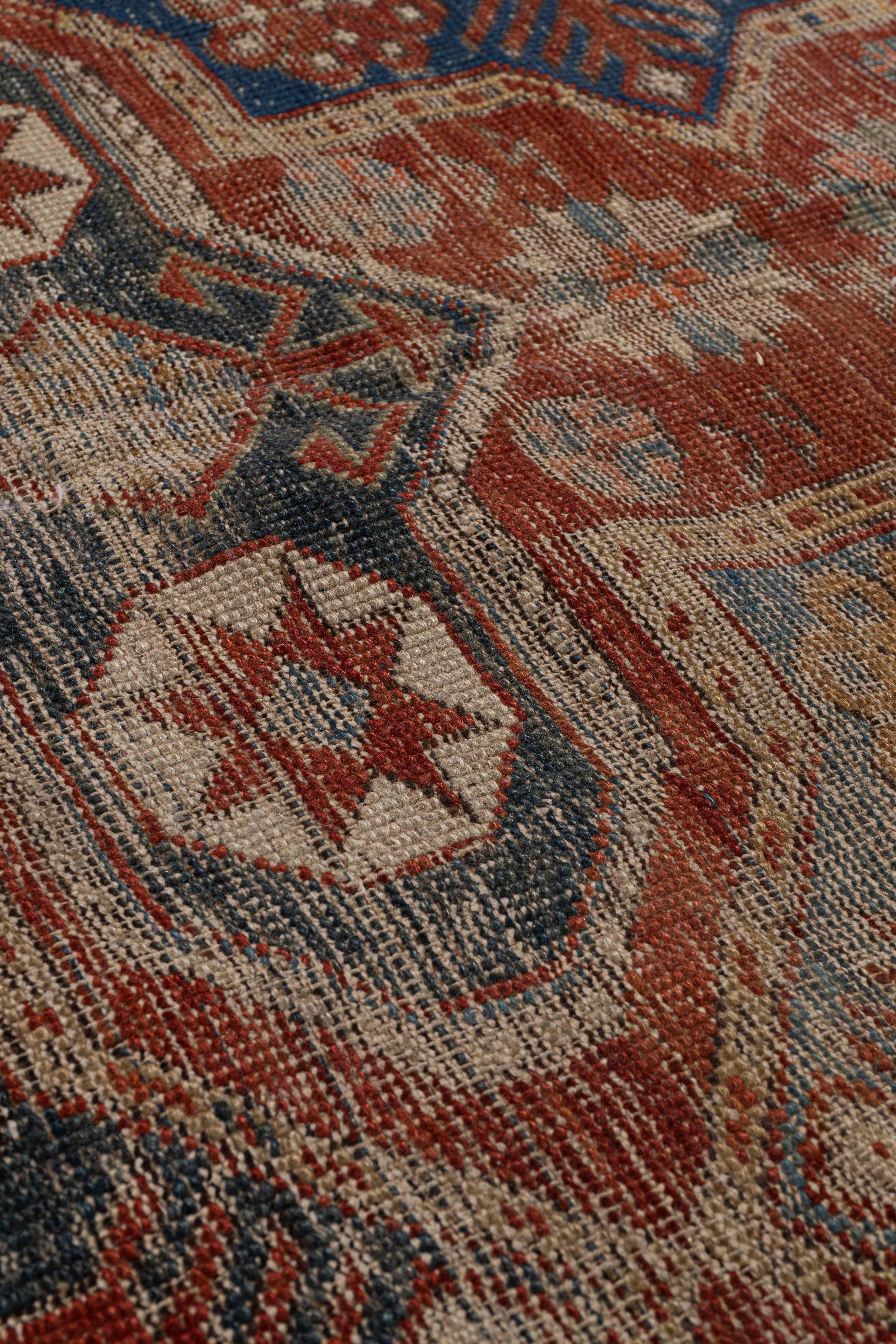 Antiquités Circa 1890 Tapis caucasien Shirvan tissé à la main, rouge, légèrement délavé en vente 7