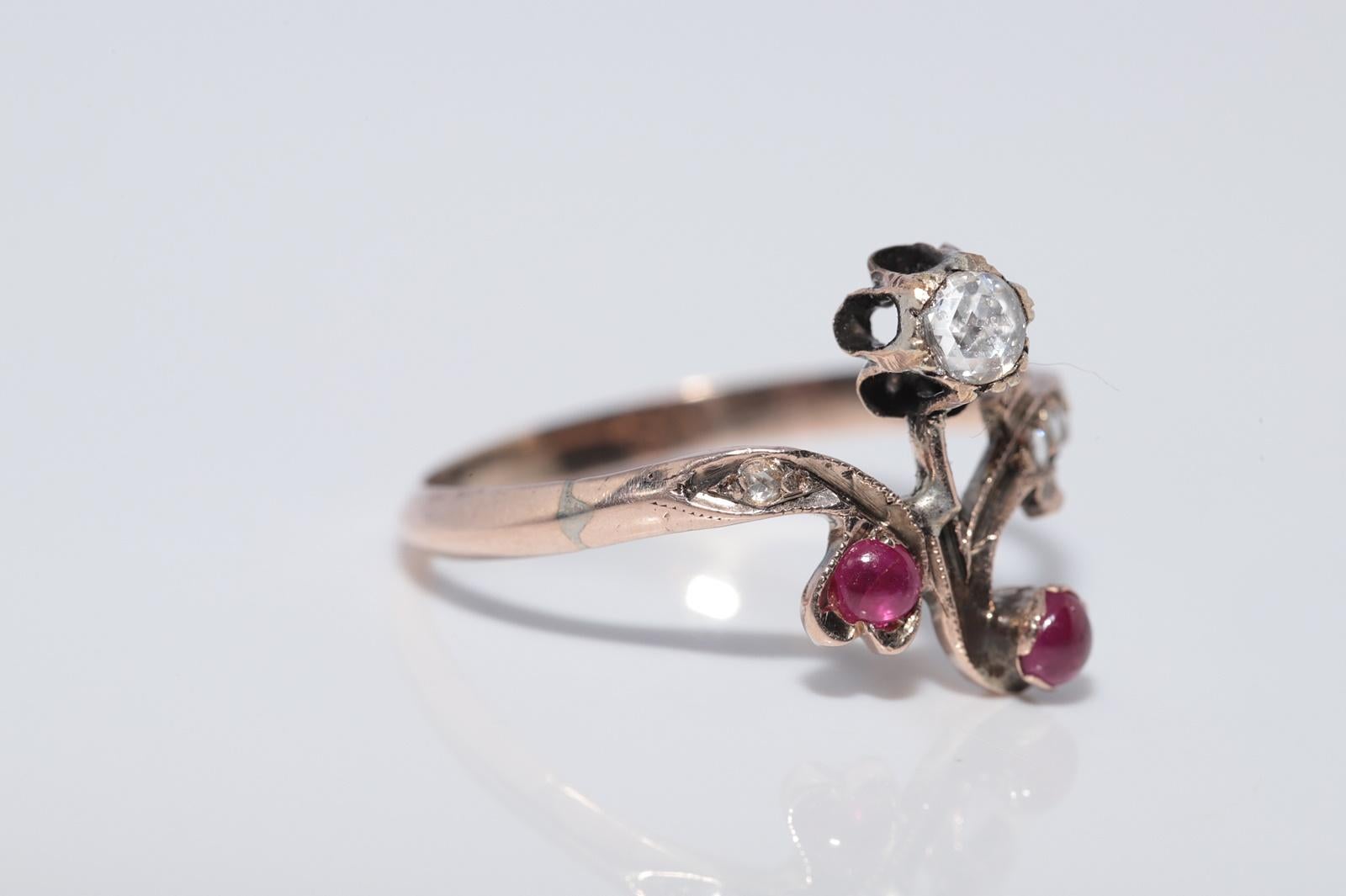 Antike CIRCA 1890s 8k Gold natürlichen Rosenschliff Diamant und Rubin dekoriert Ring für Damen oder Herren im Angebot